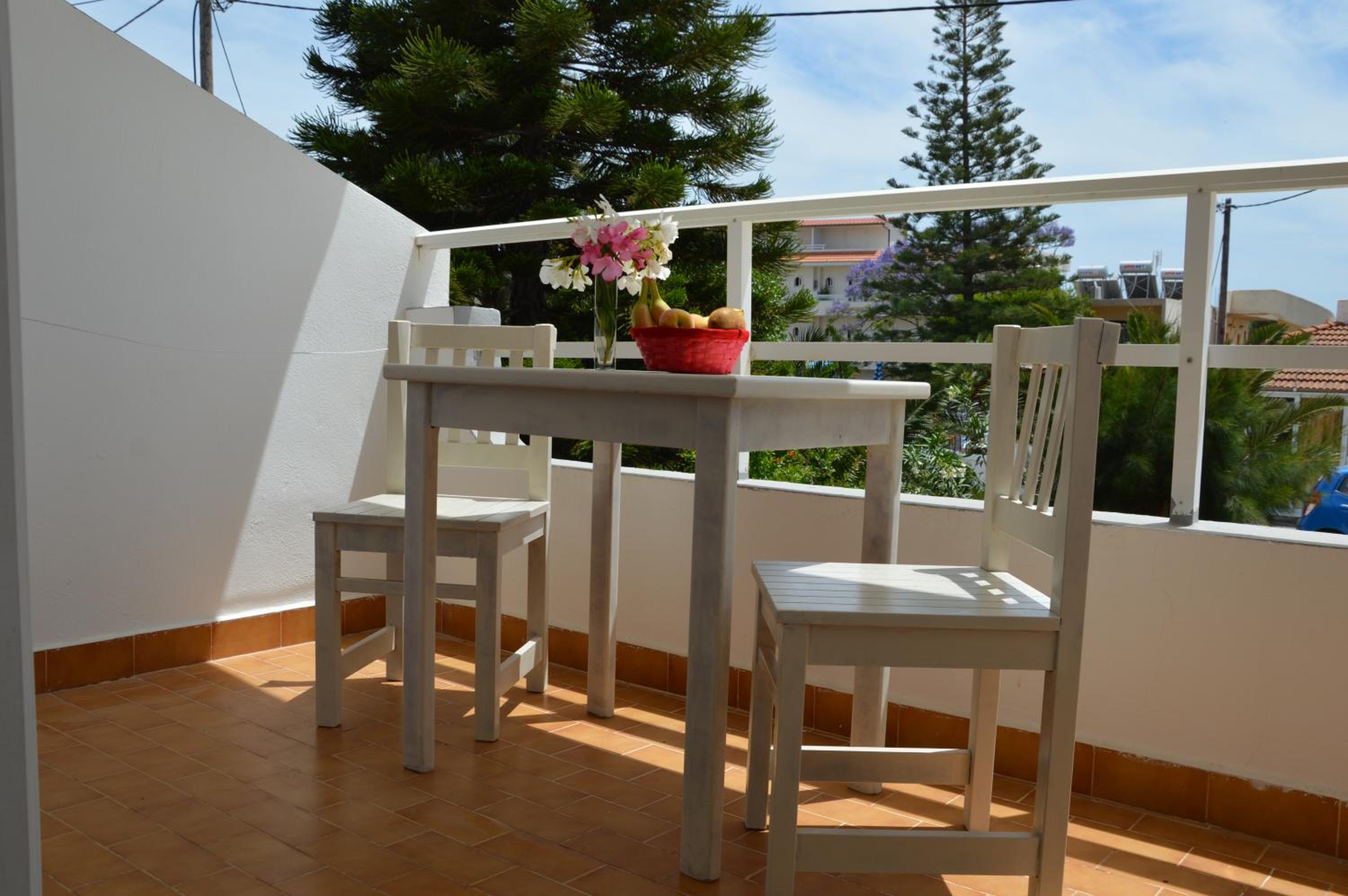 Kostas Studios
