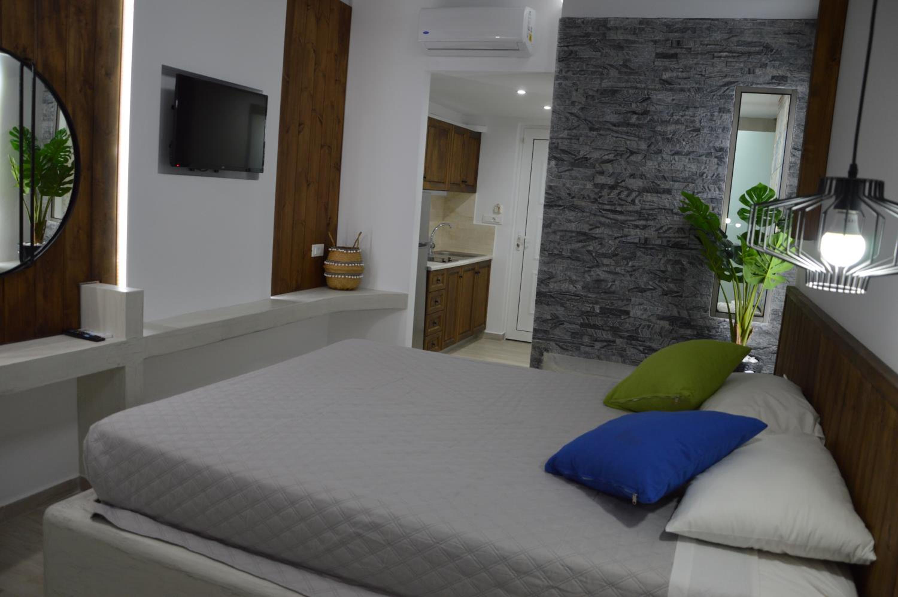 Kostas Studios