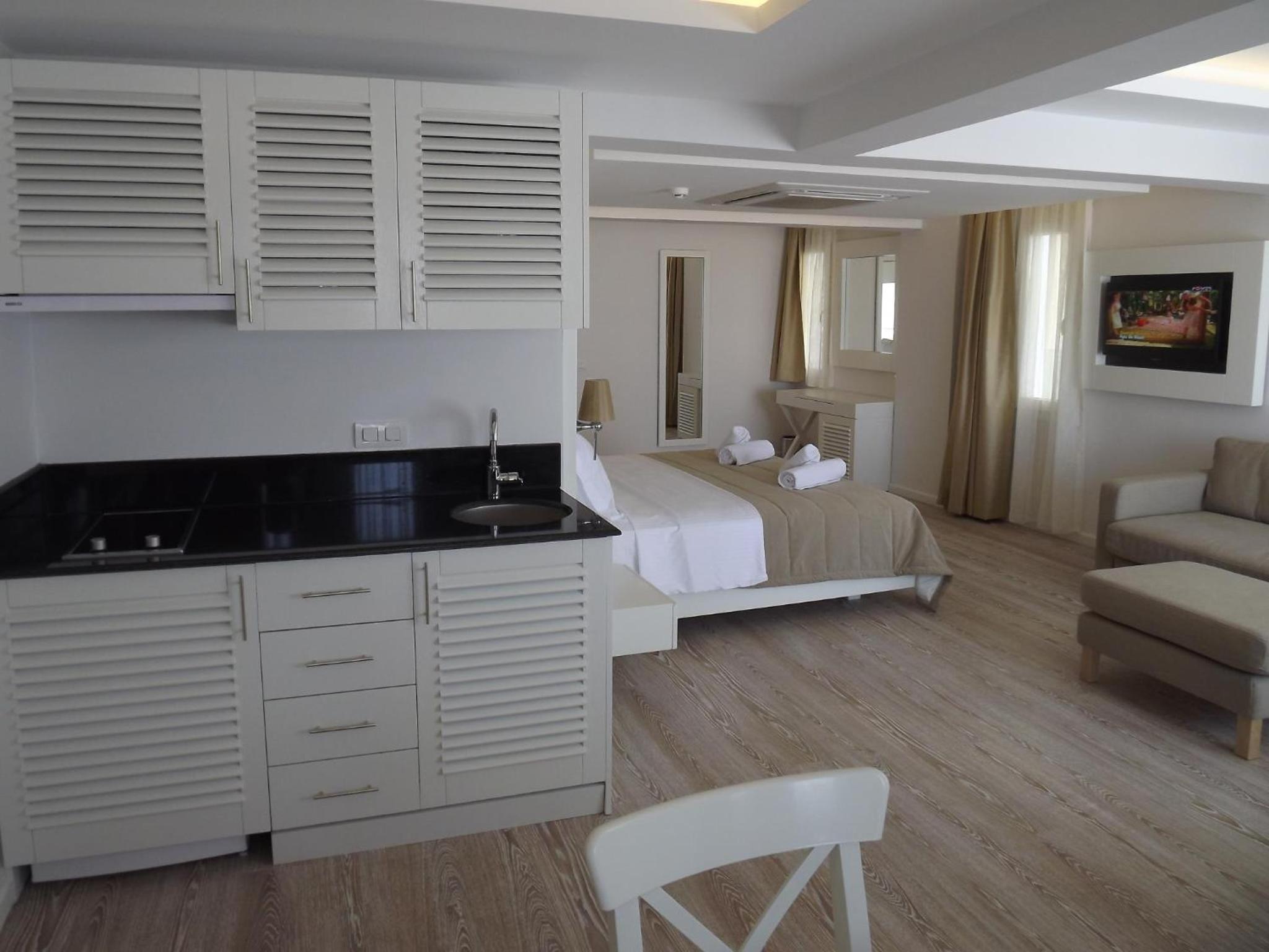 Alesta Yacht Otel - Image 27