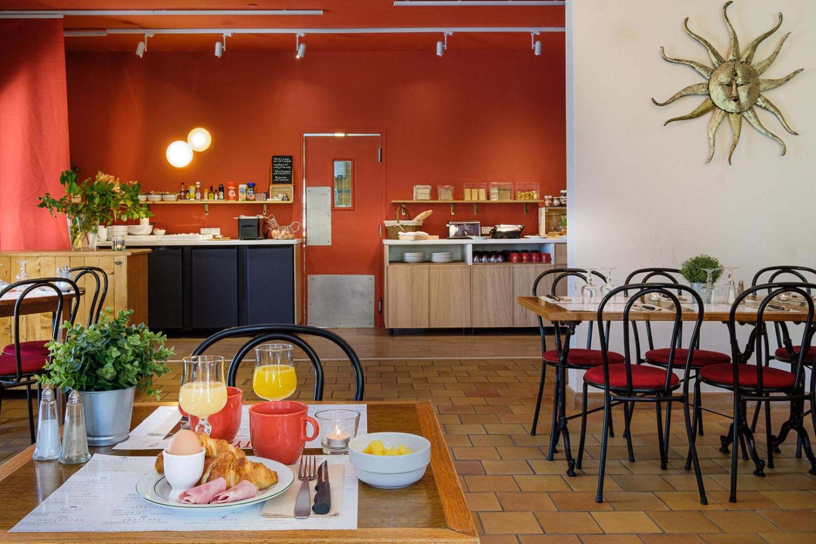 restaurant