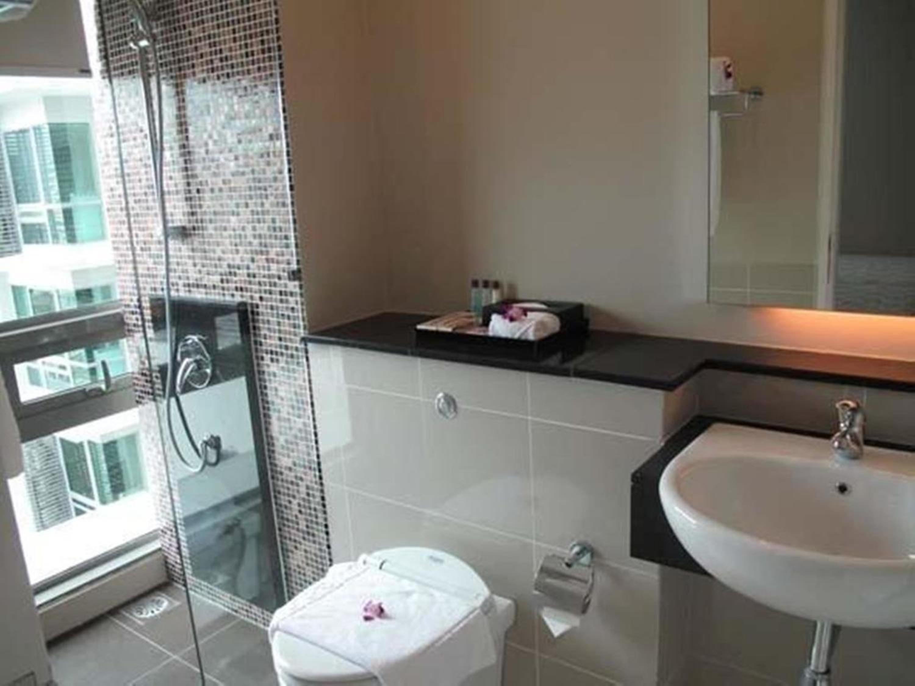 SS Suites Swiss Garden Residences