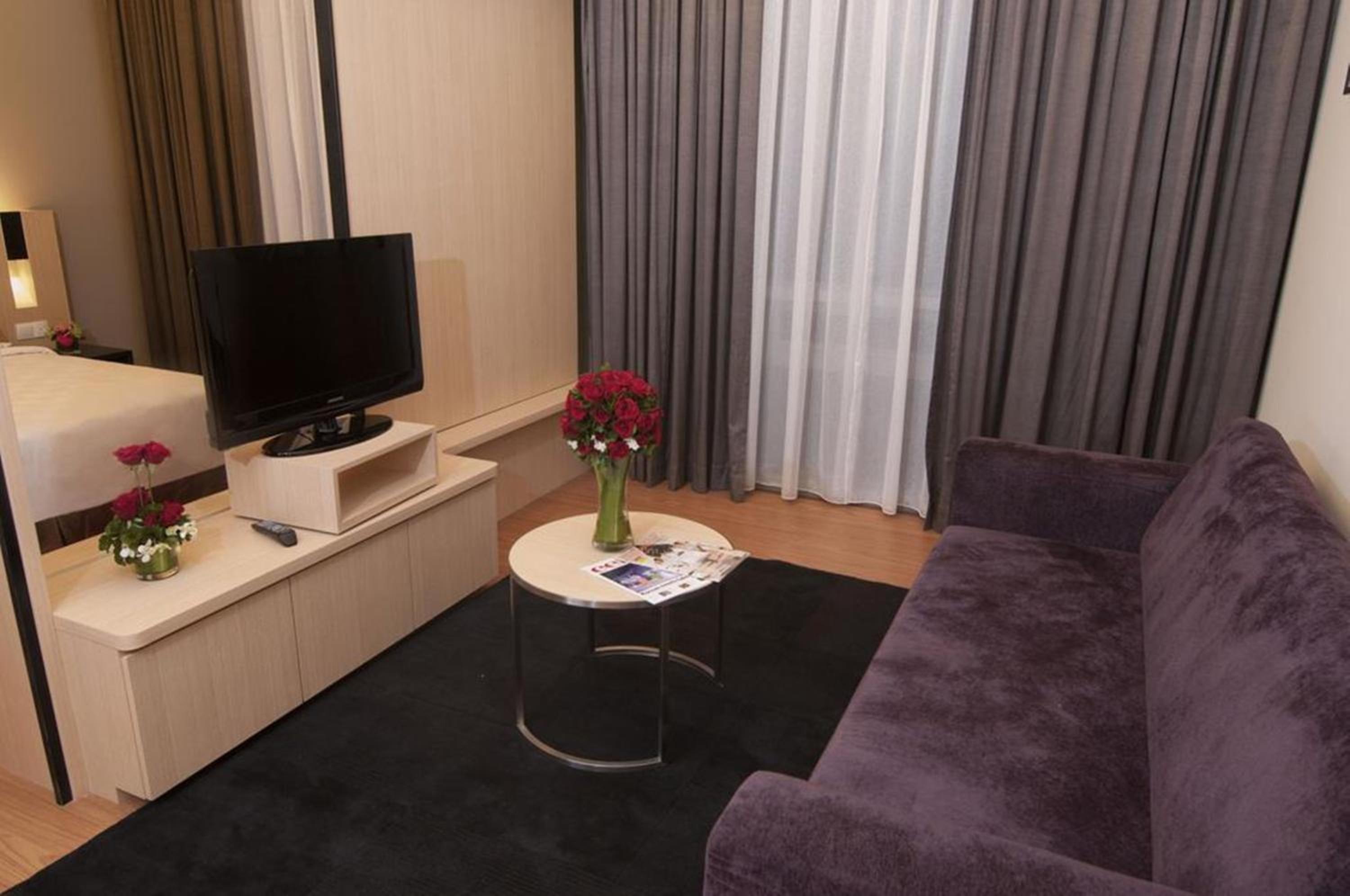 SS Suites Swiss Garden Residences