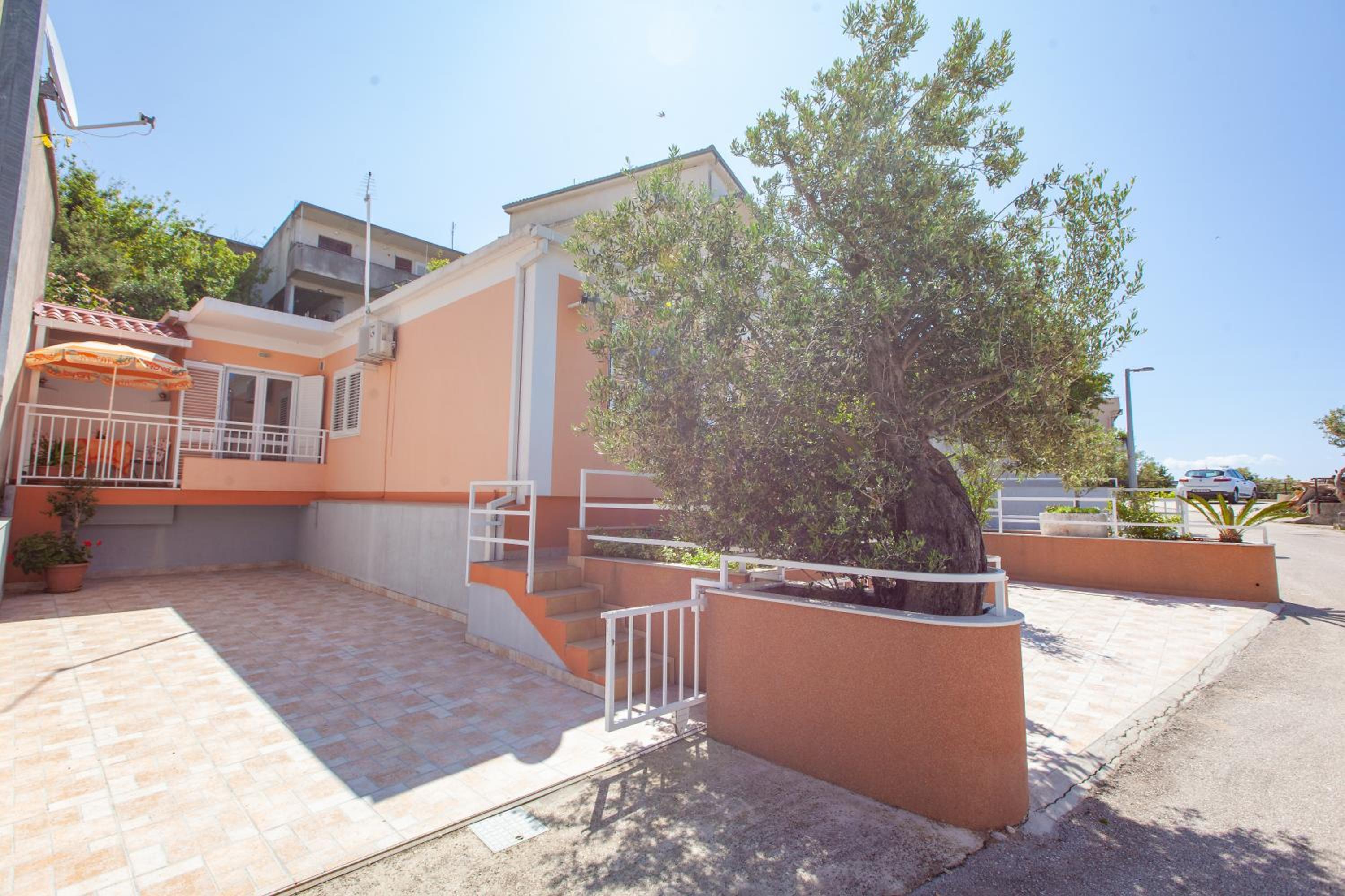 Villa Nedika view 4