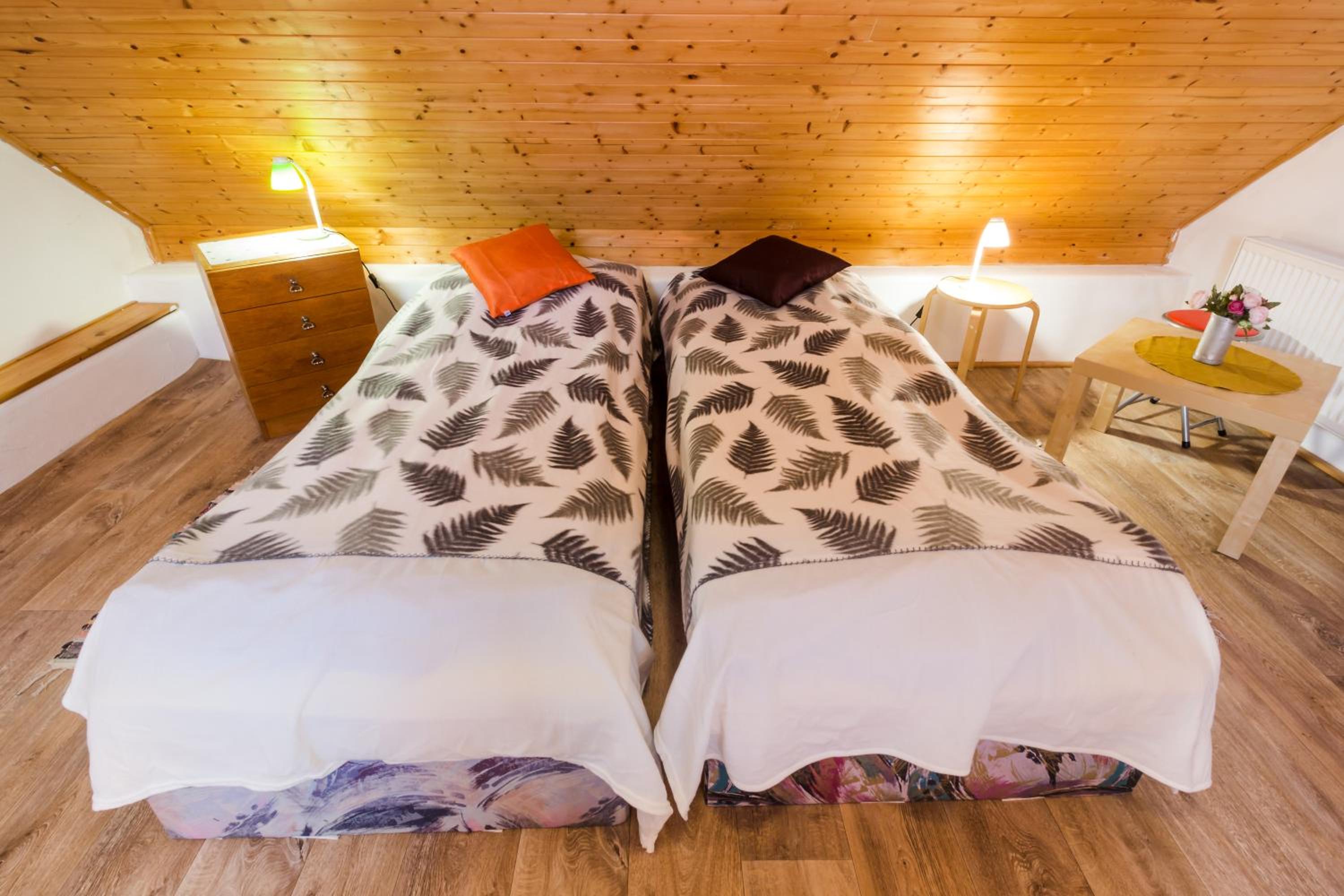 Ubytování Hrusice