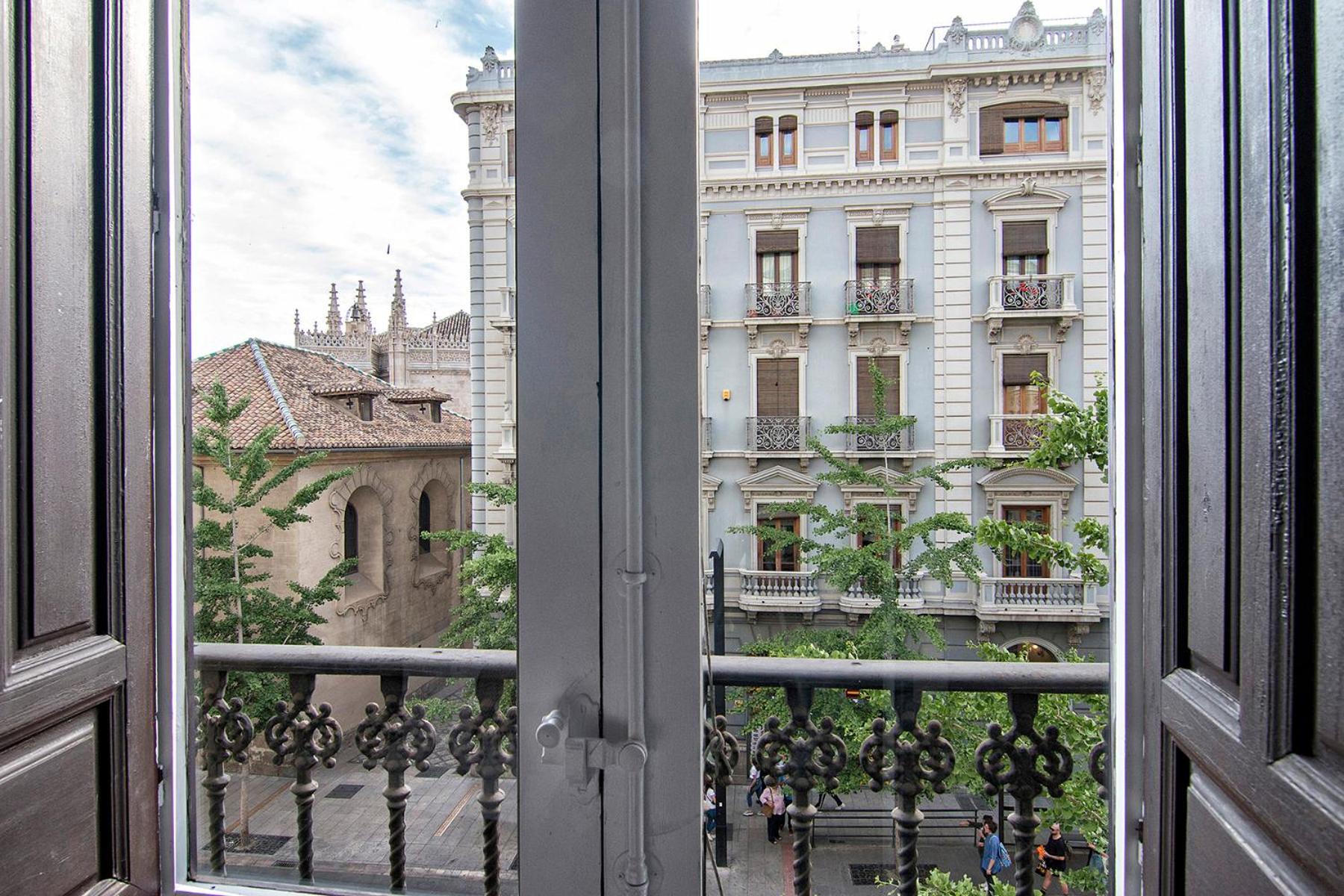 Gran Vía Luxury 3BR view 3