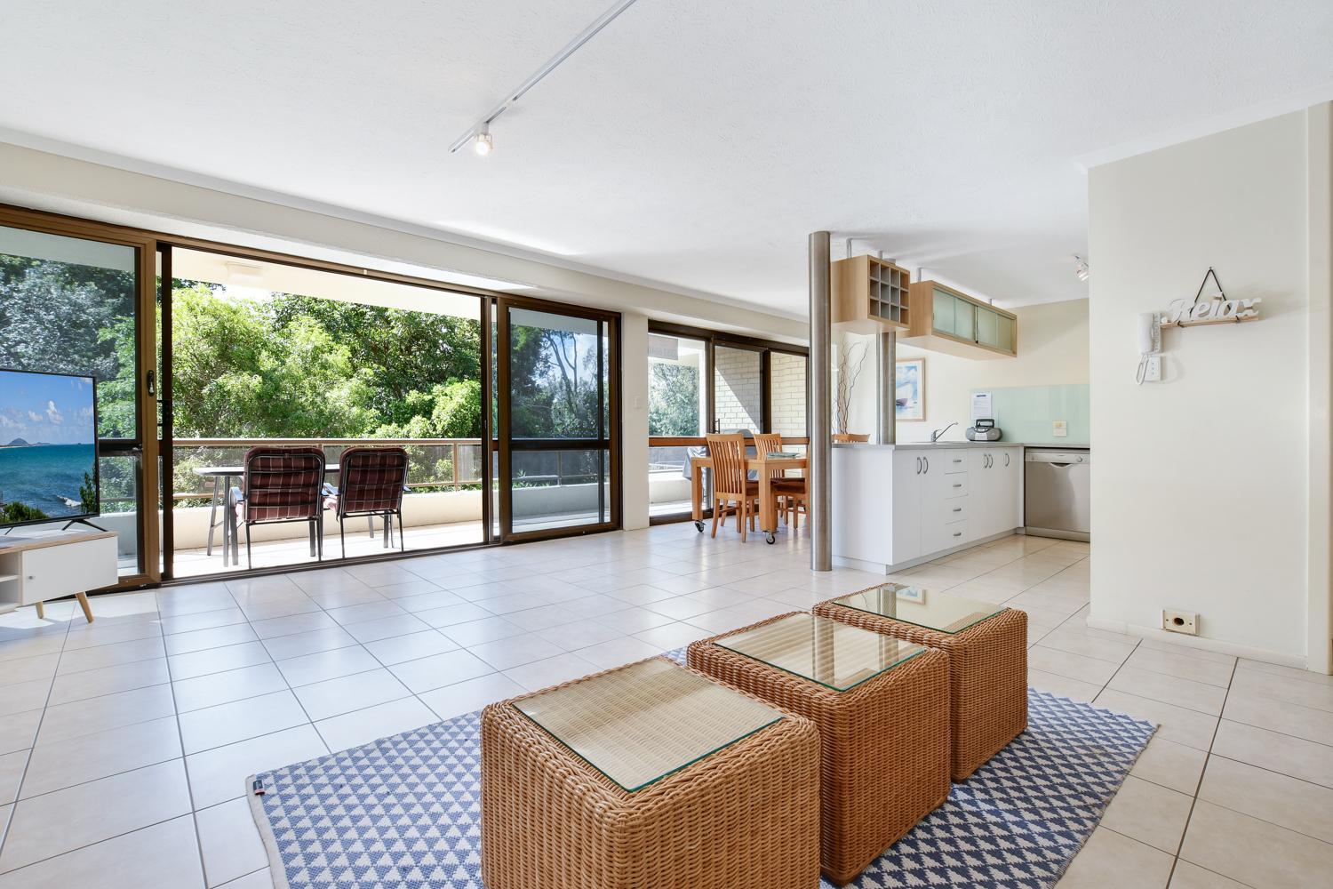 La Mer Apartments