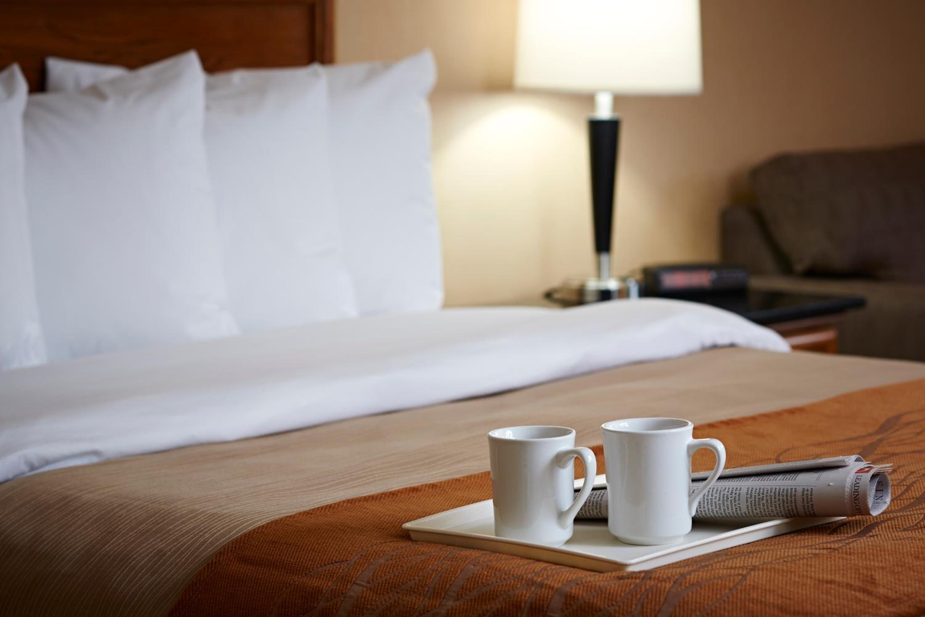 North Bay Vacations - Quality Inn - Property Image 3