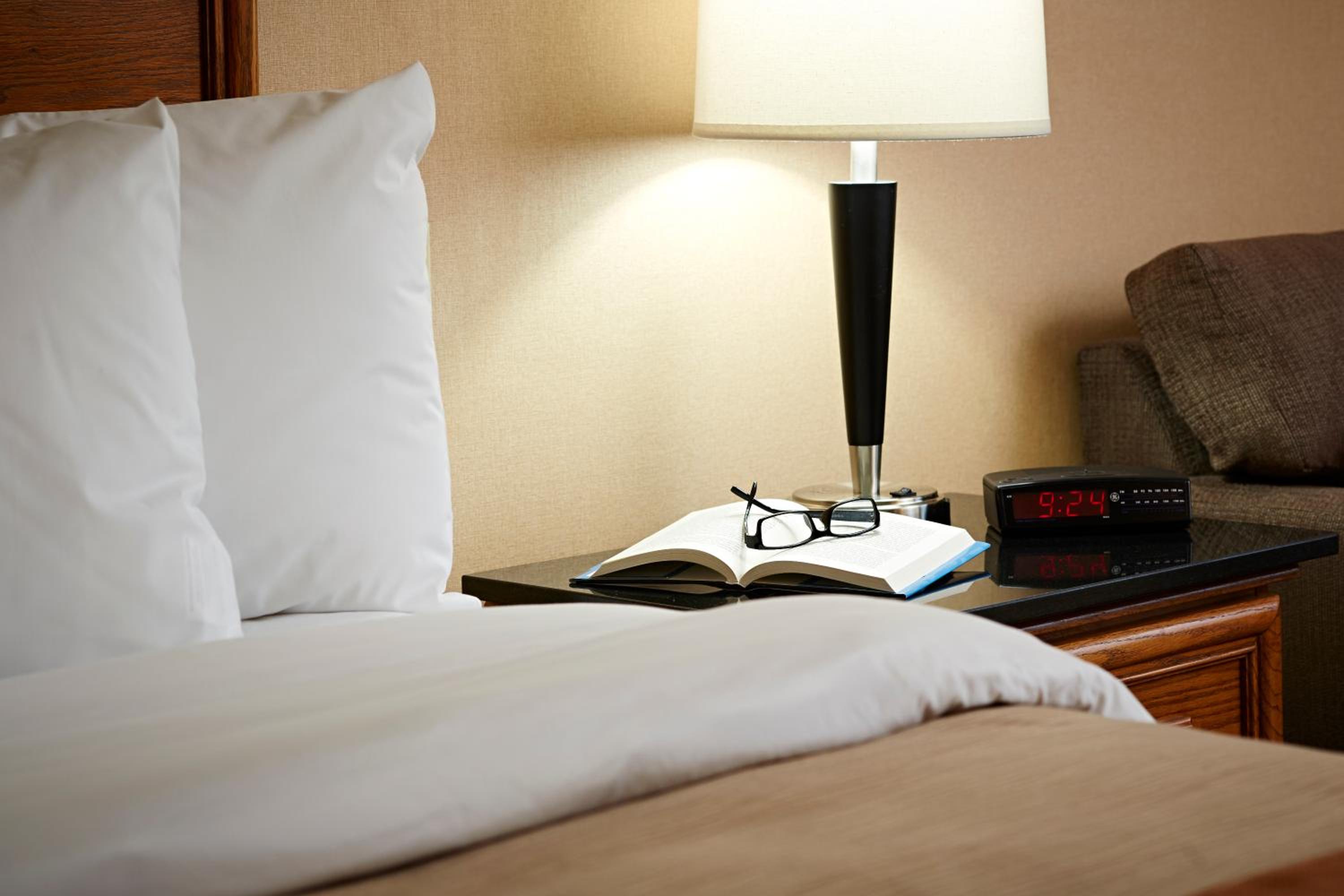 North Bay Vacations - Quality Inn - Property Image 8