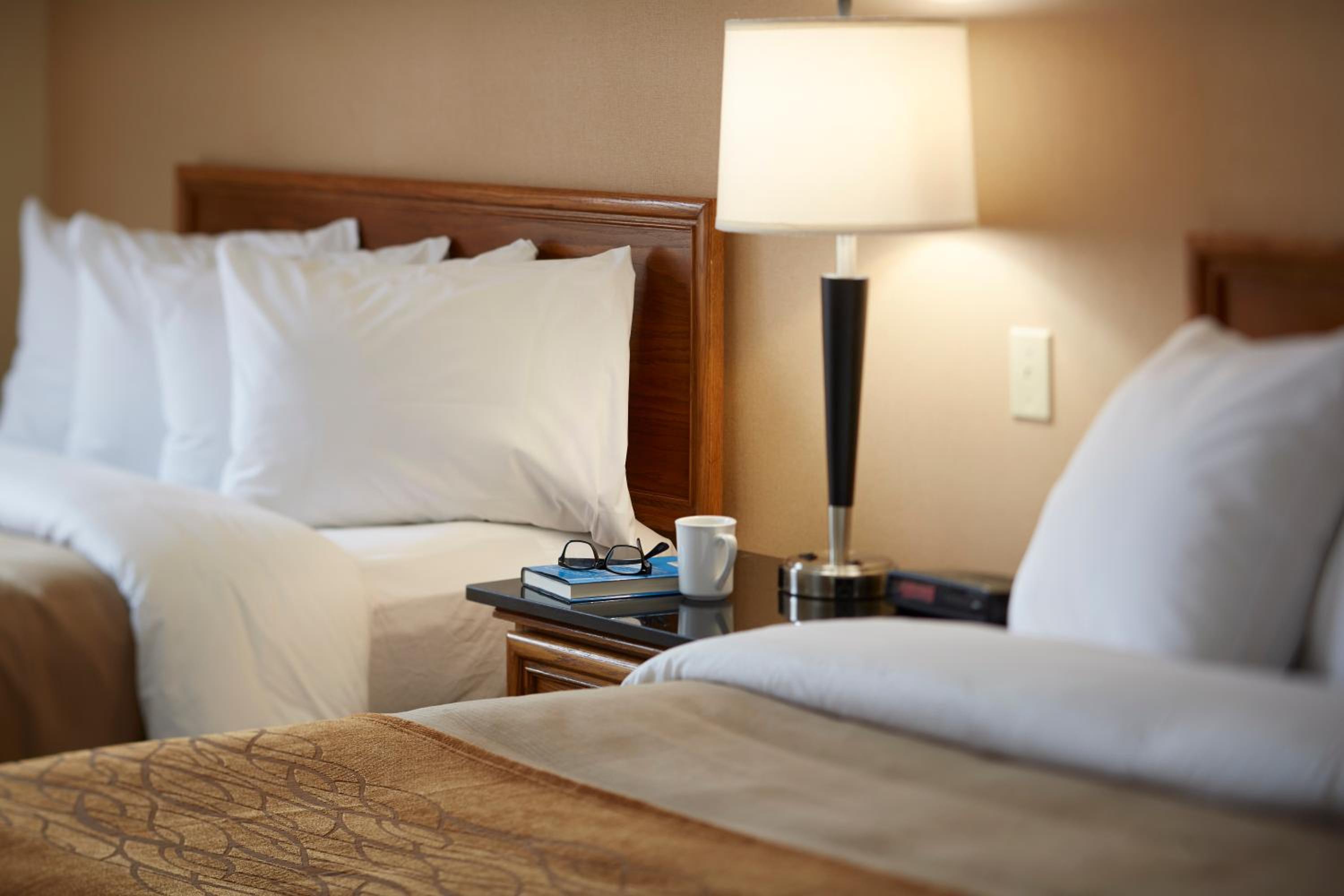 North Bay Vacations - Quality Inn - Property Image 18
