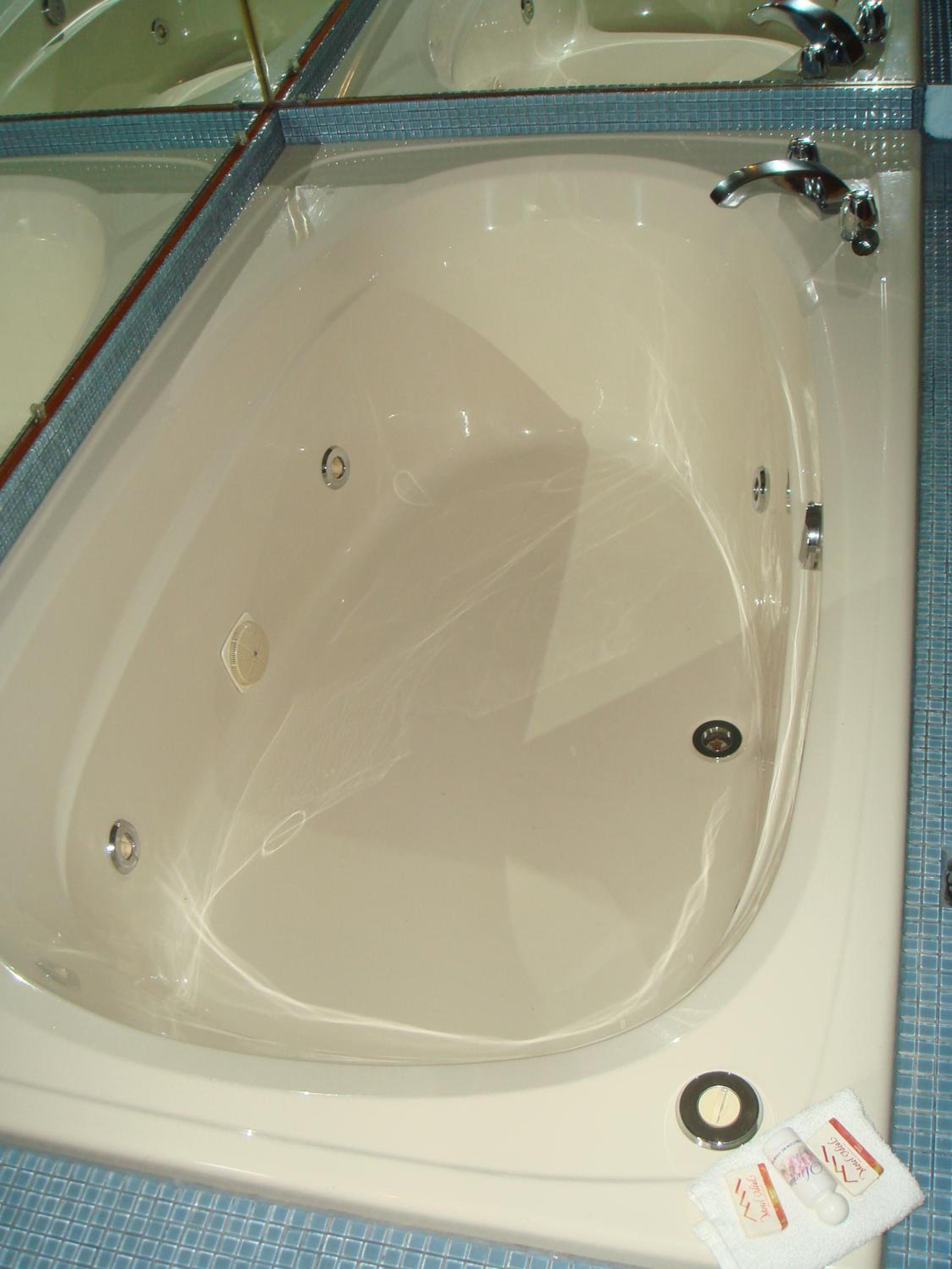jacuzzi