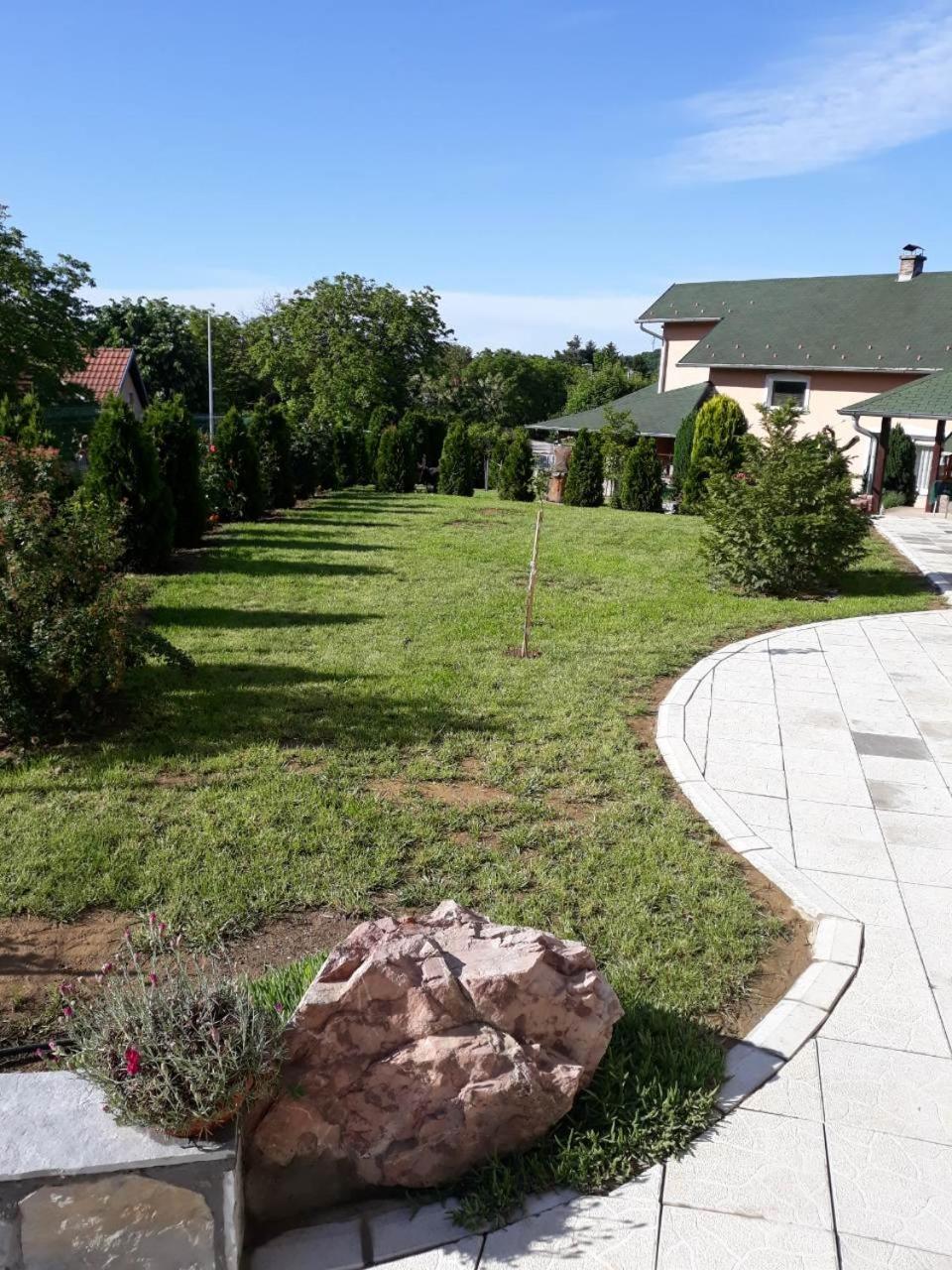 Photo 21