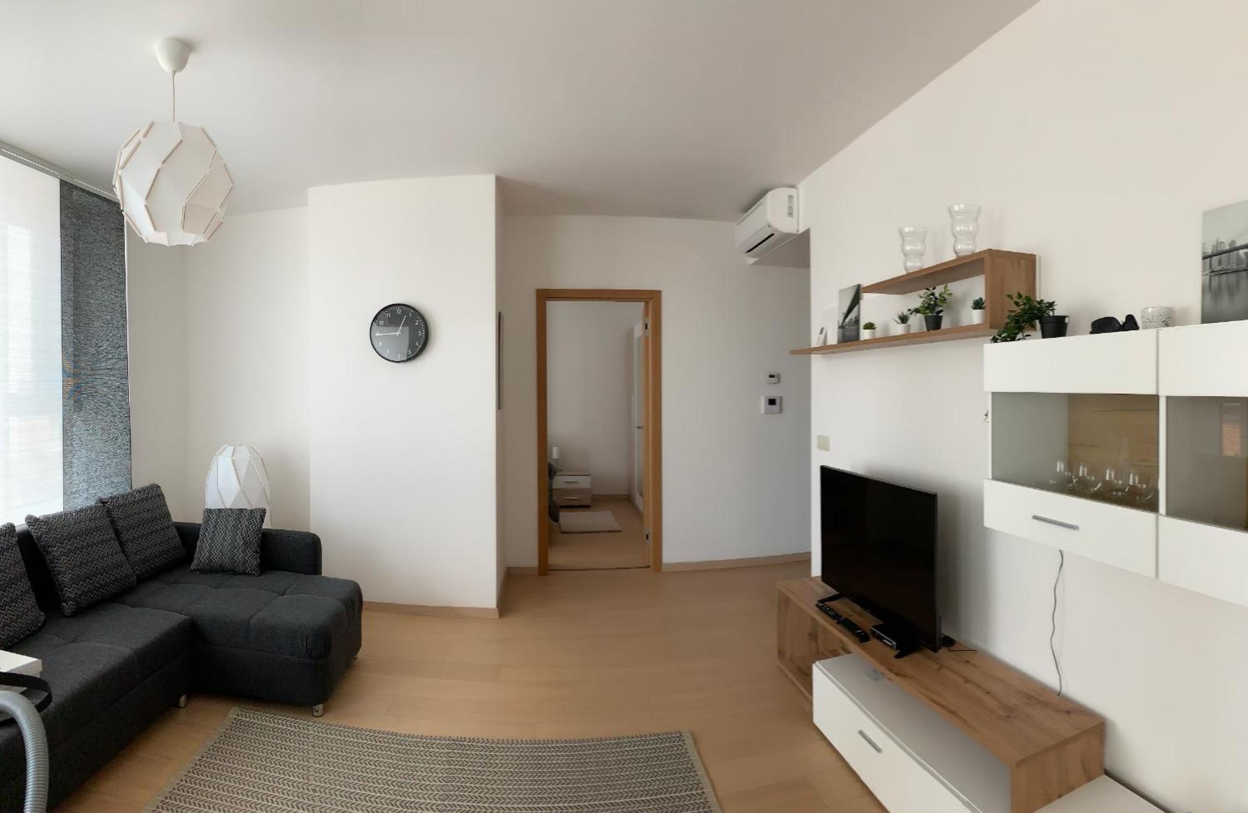 Apartments05 in new building with free parking Panorama city - amazing view close to Old town