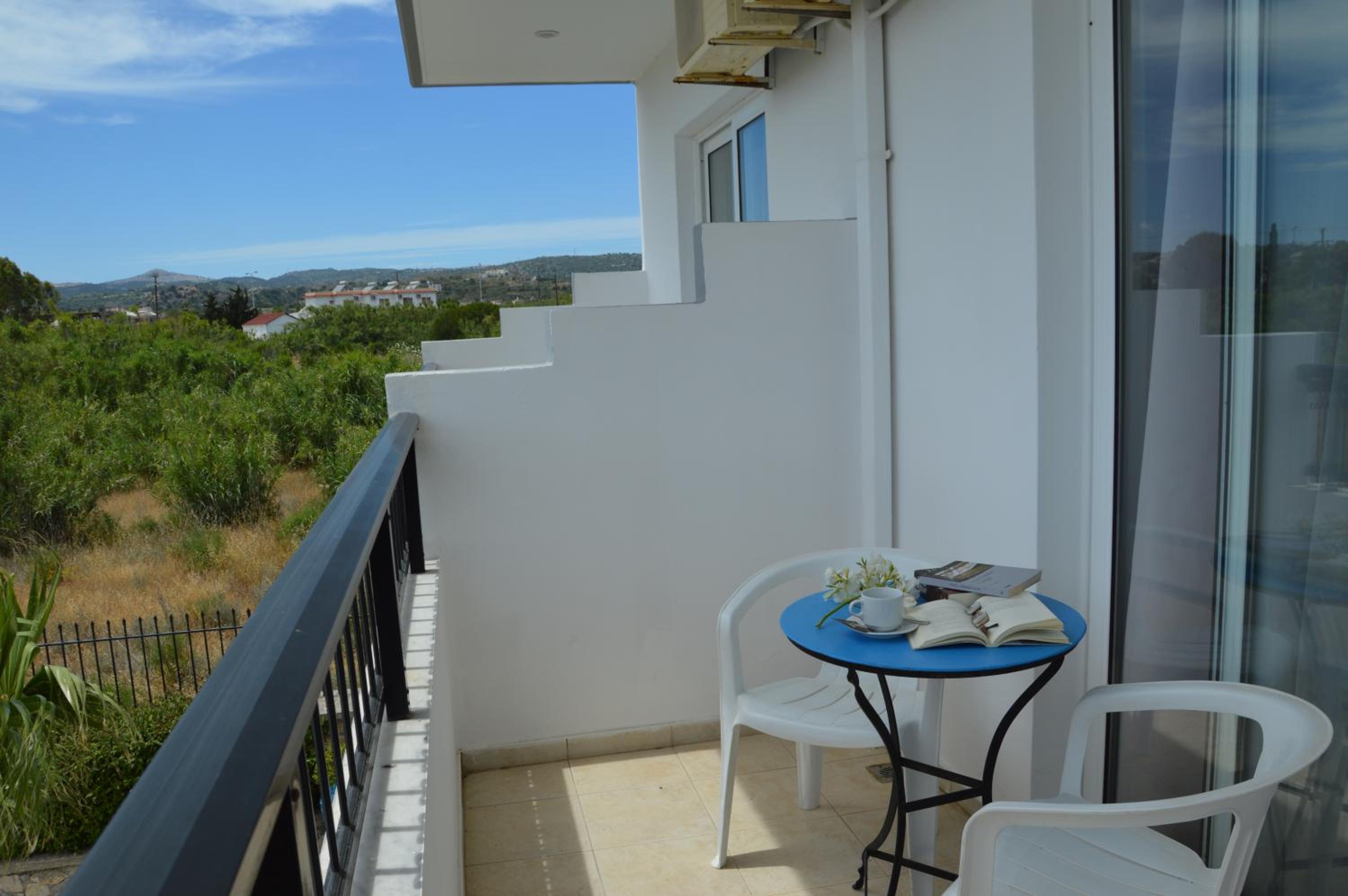 Kostas Studios