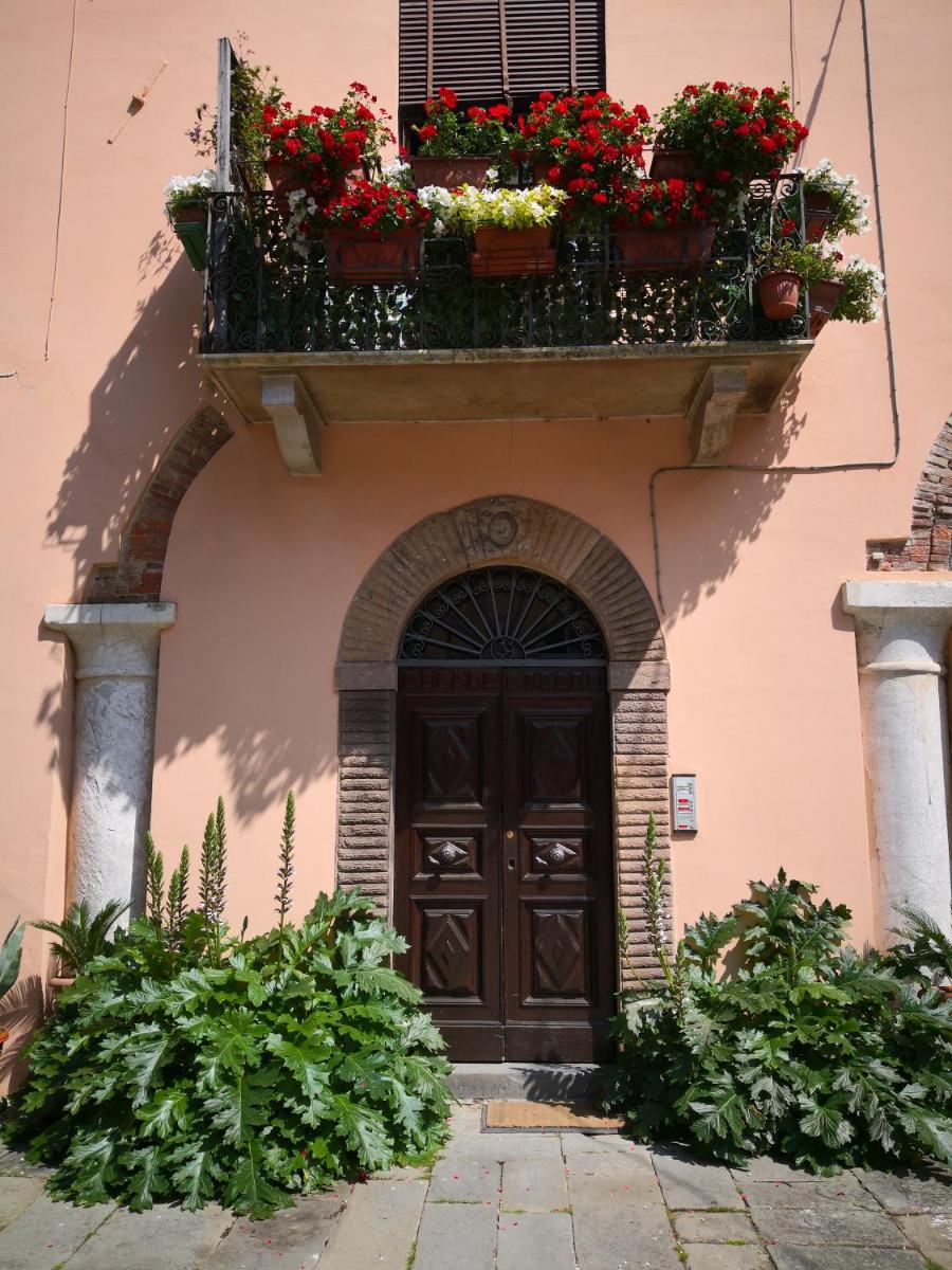 La Loggia view 3