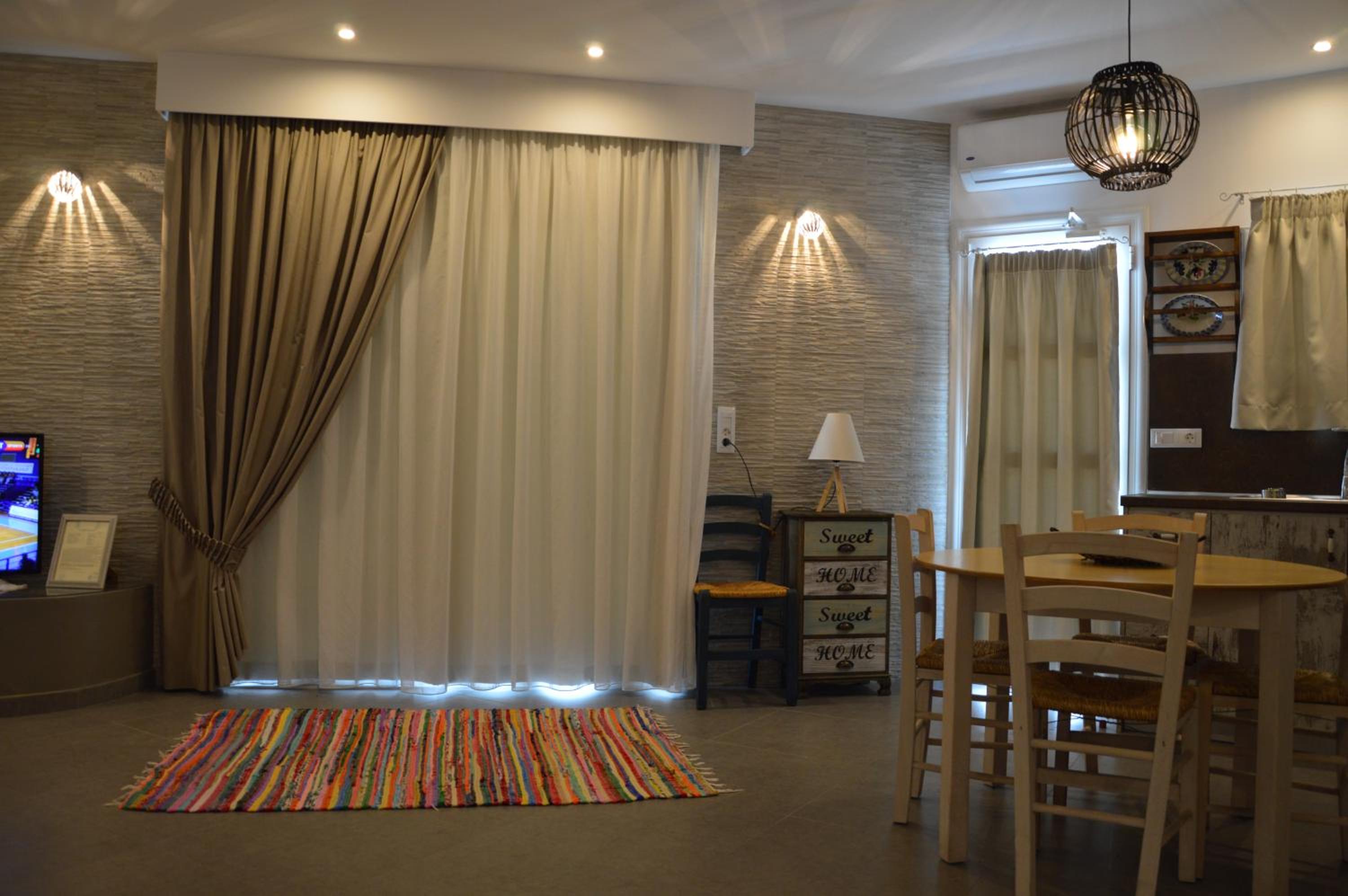 Kostas Studios
