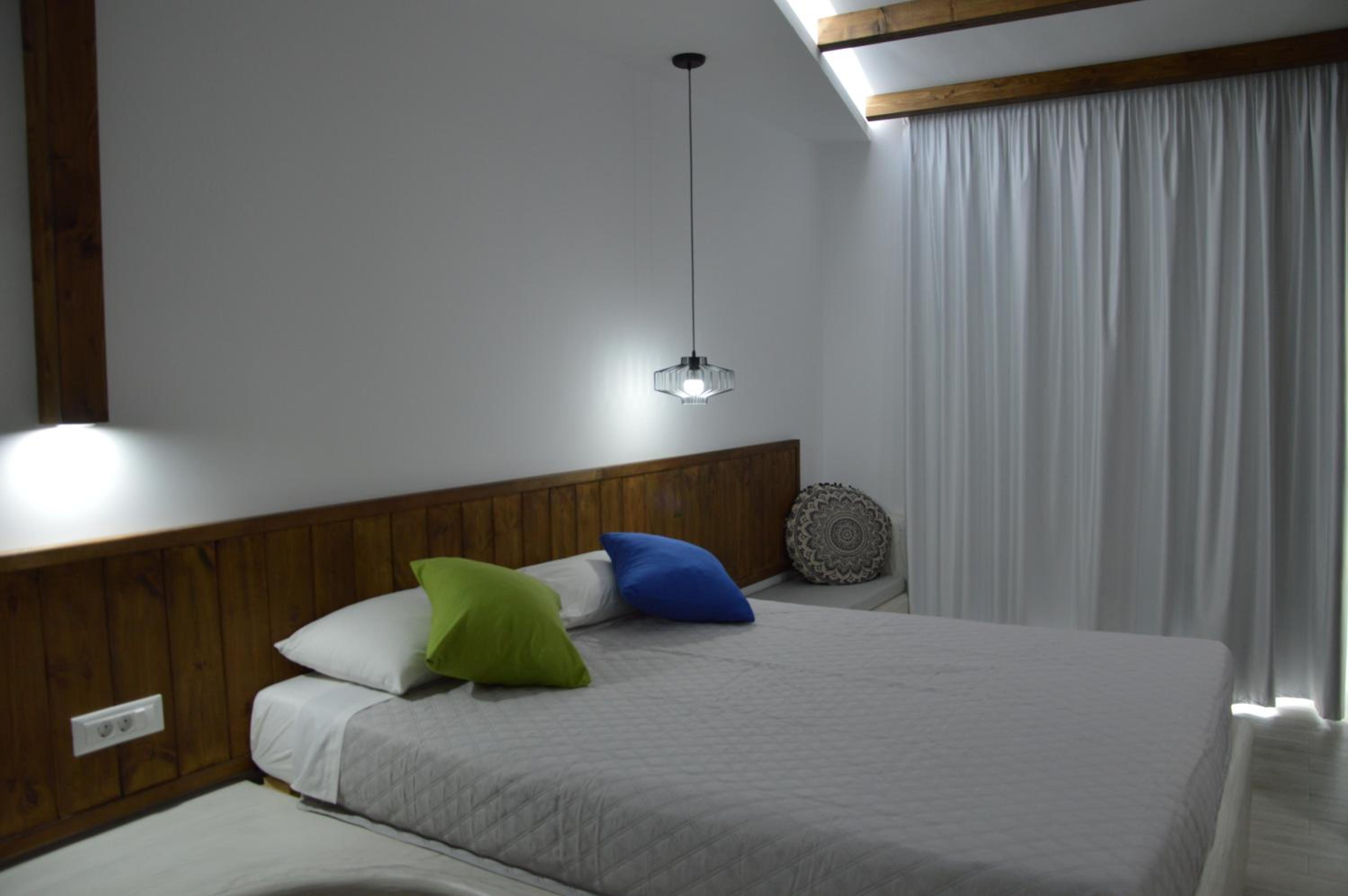 Kostas Studios
