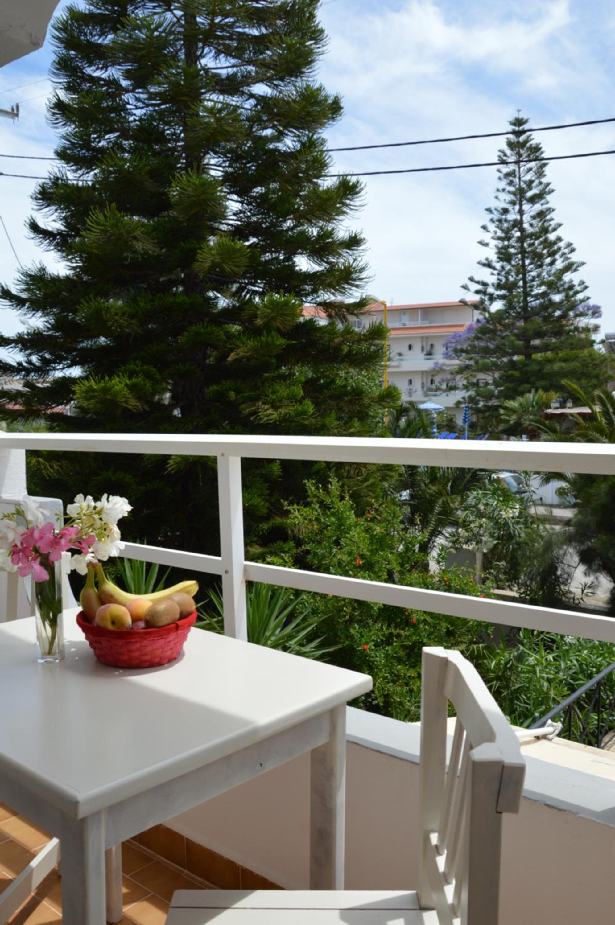 Kostas Studios
