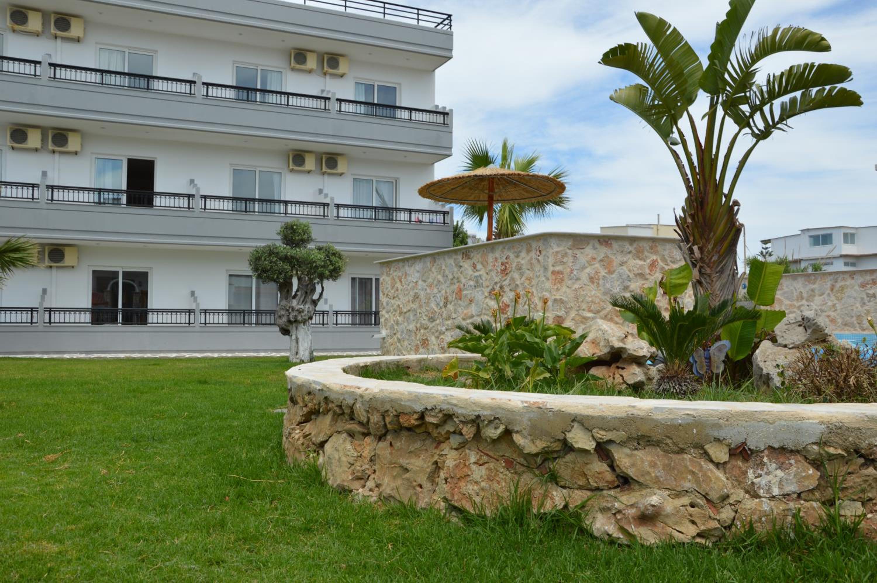 Kostas Studios