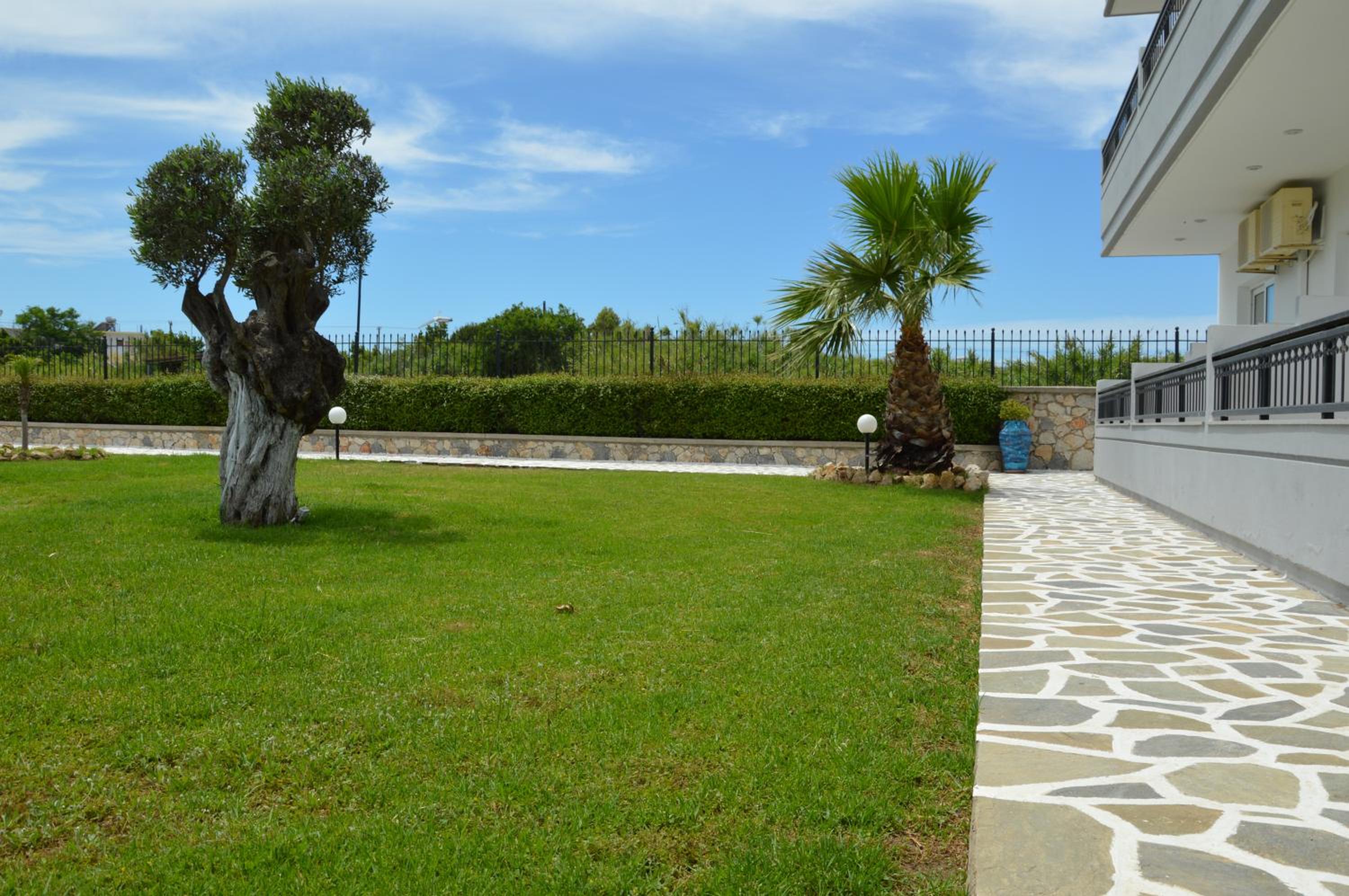 Kostas Studios