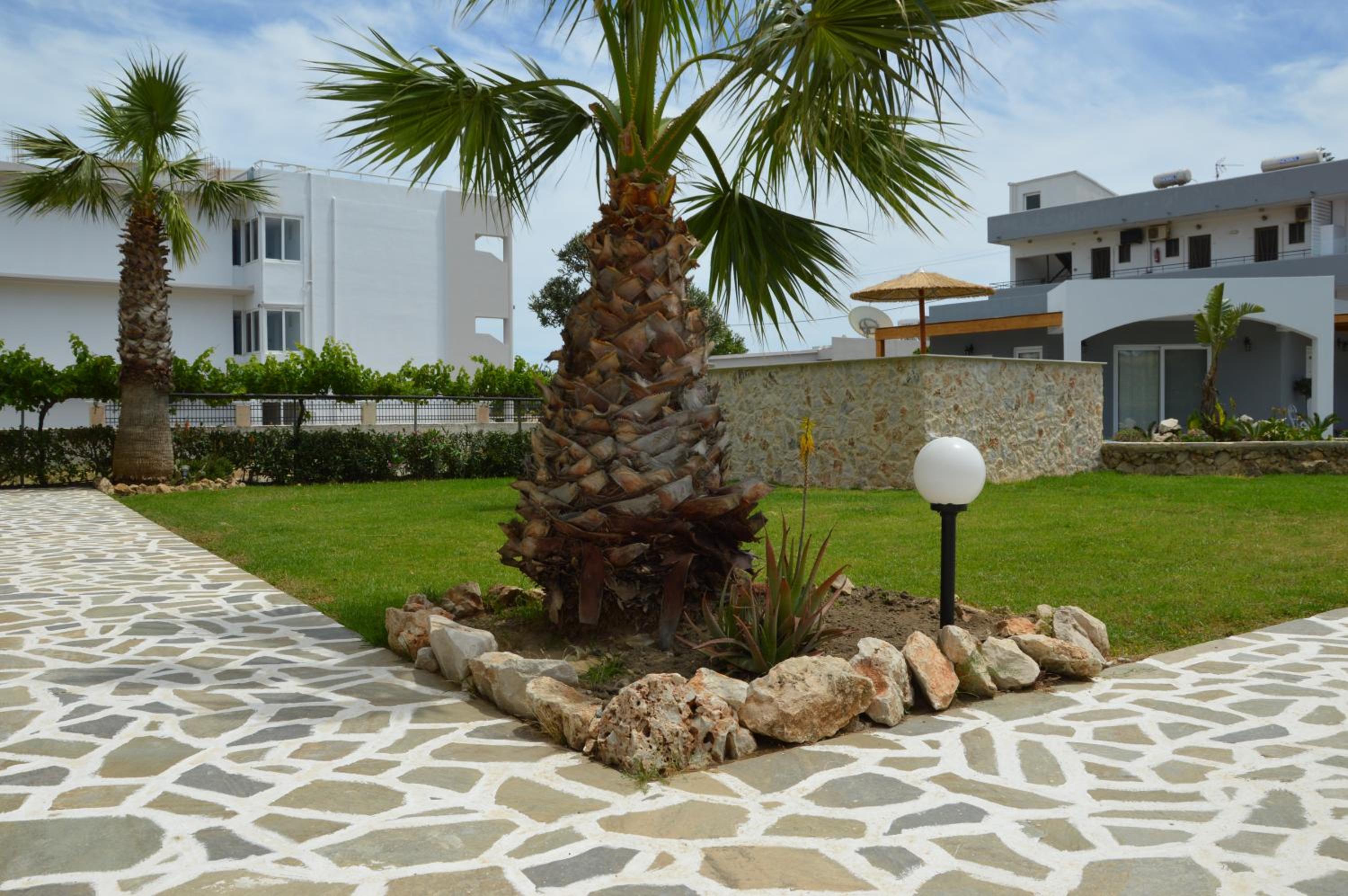 Kostas Studios