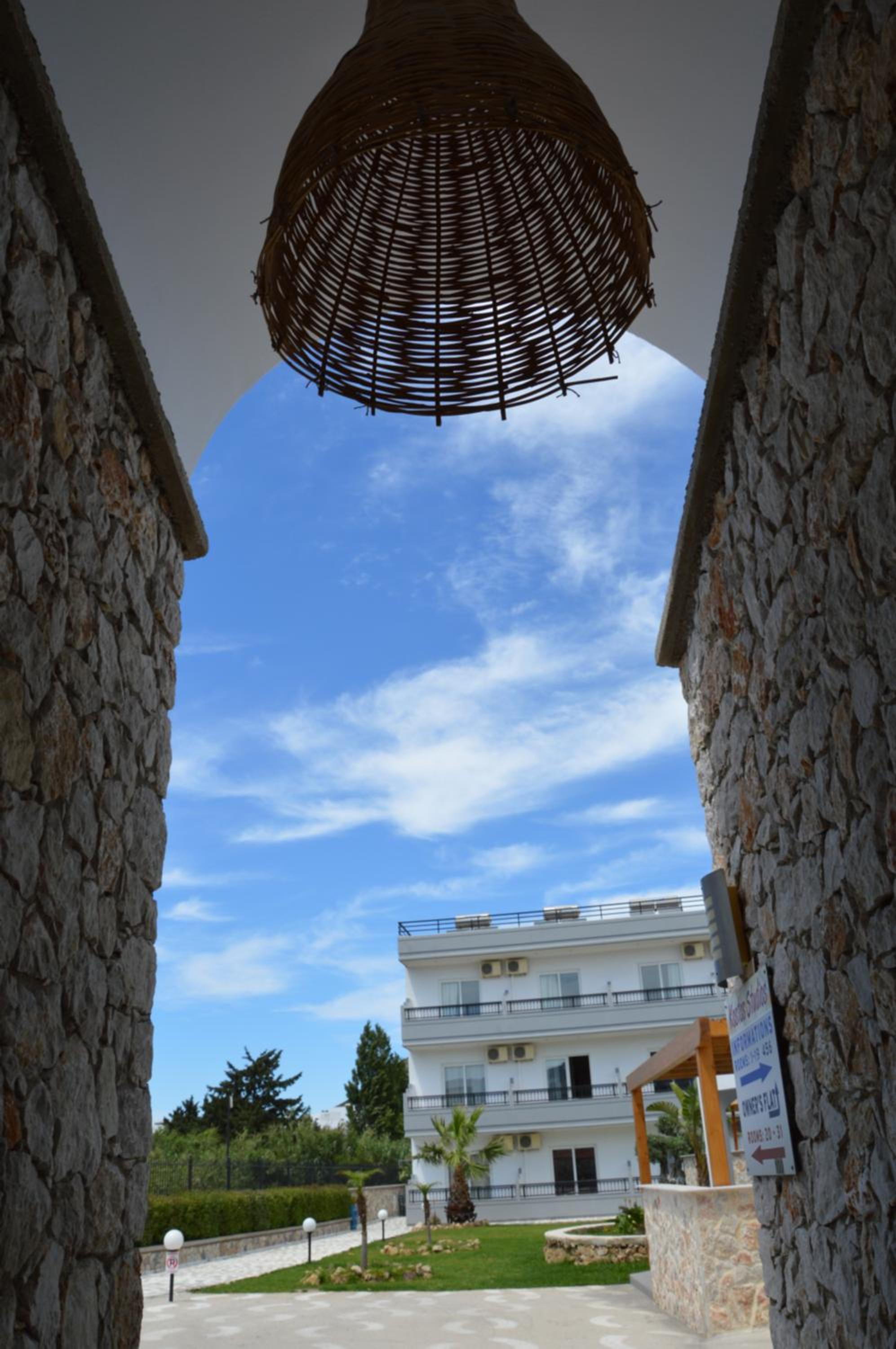 Kostas Studios