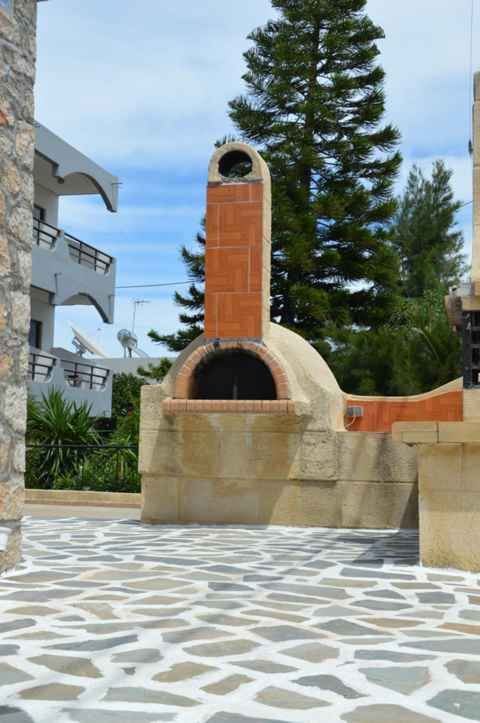 Kostas Studios