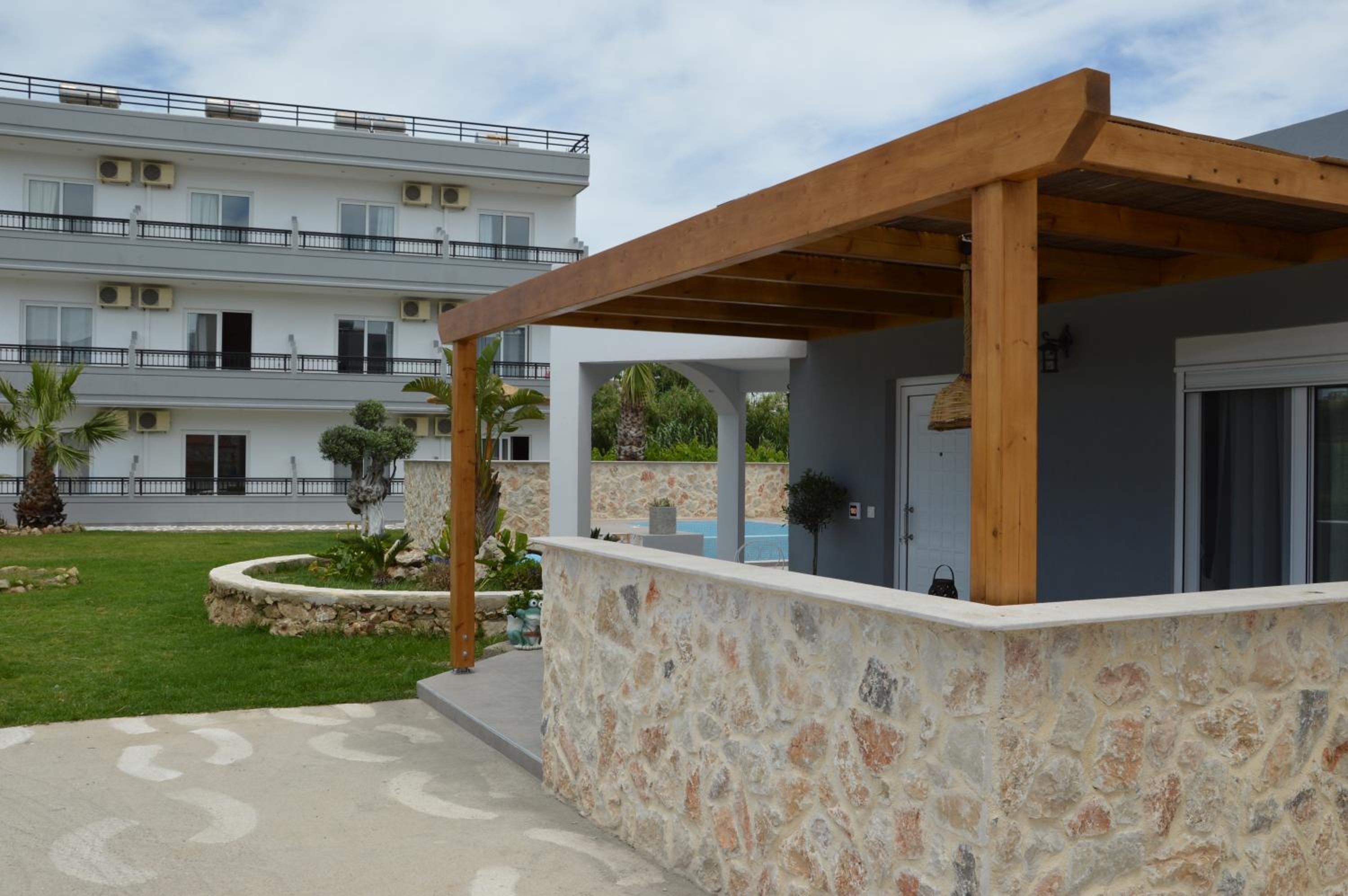 Kostas Studios