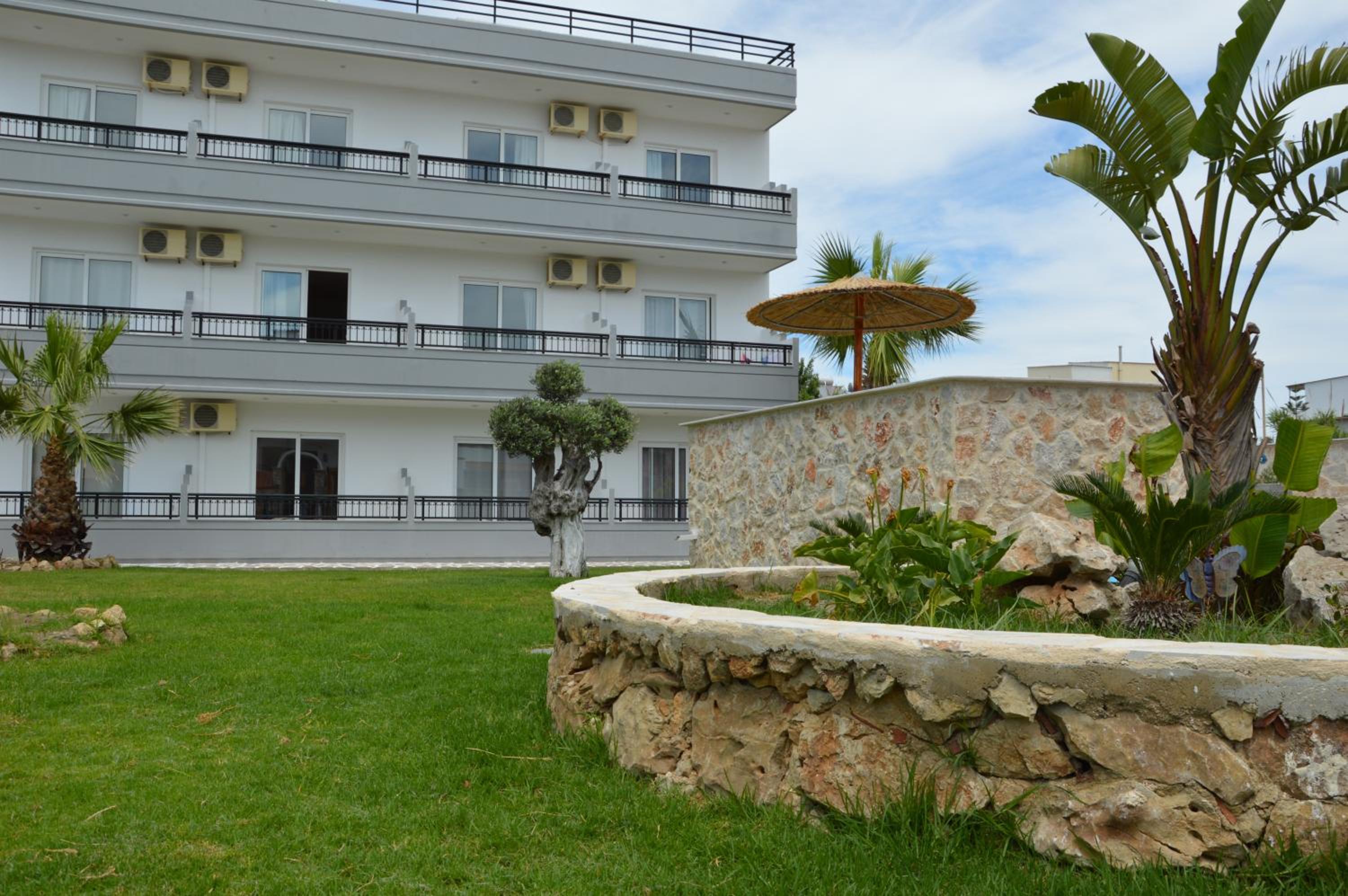 Kostas Studios