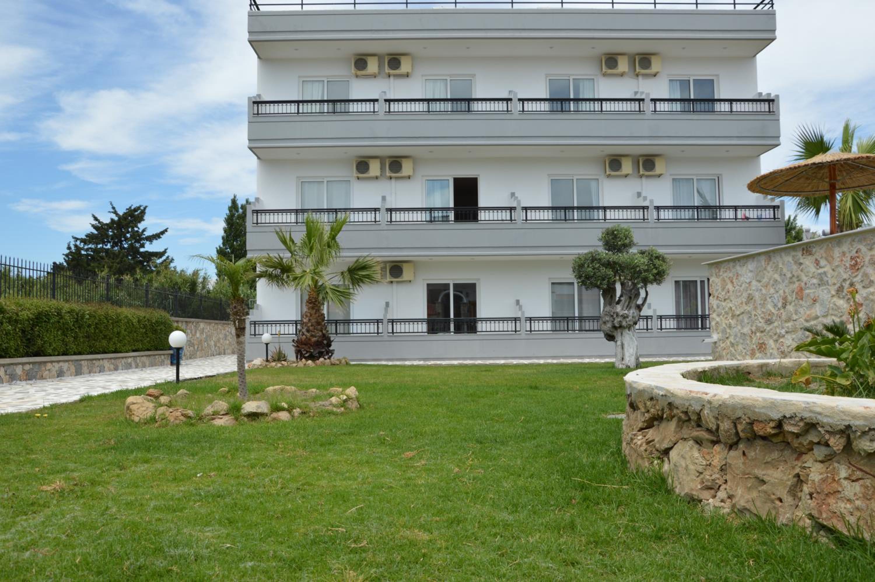 Kostas Studios