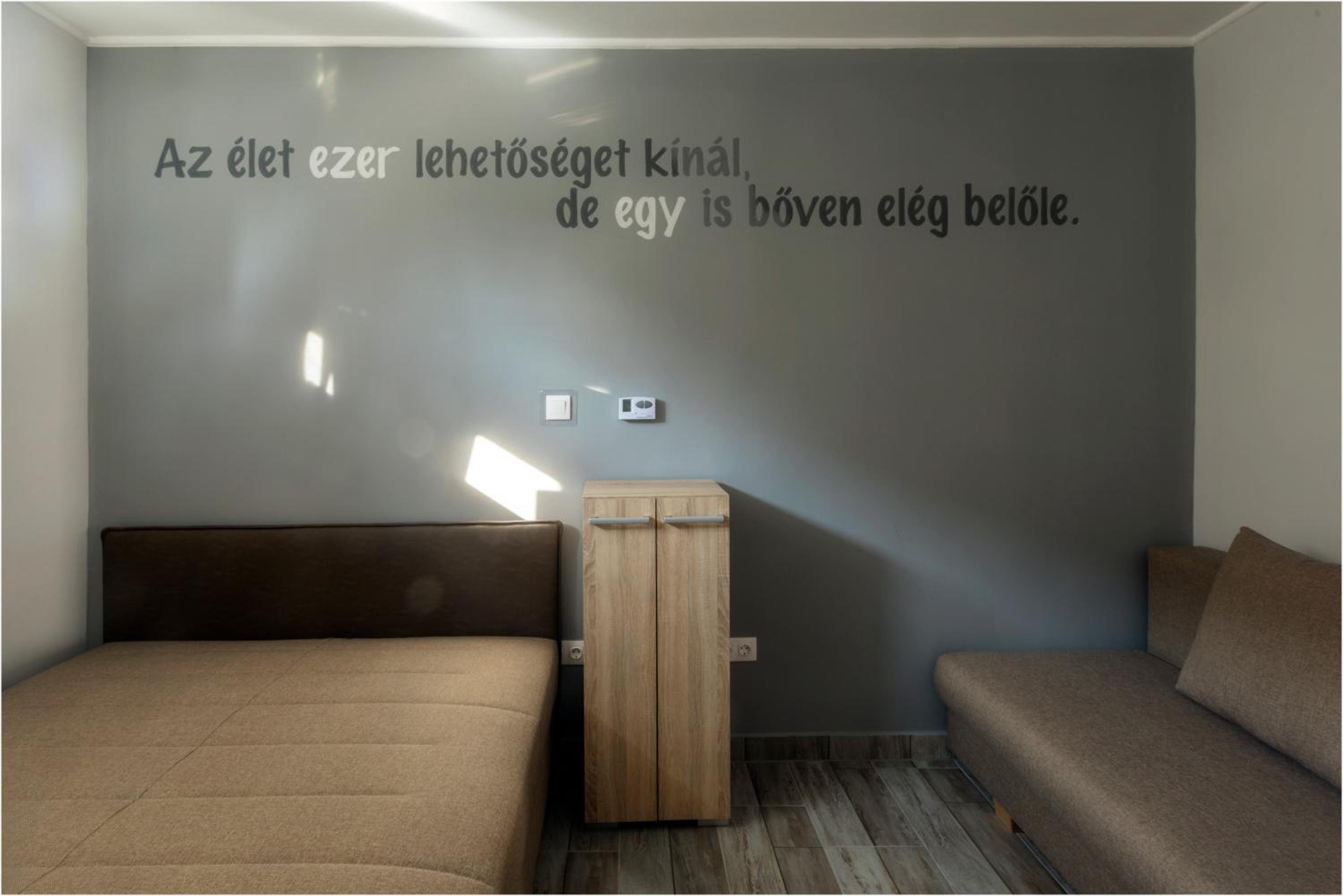 Photo 51
