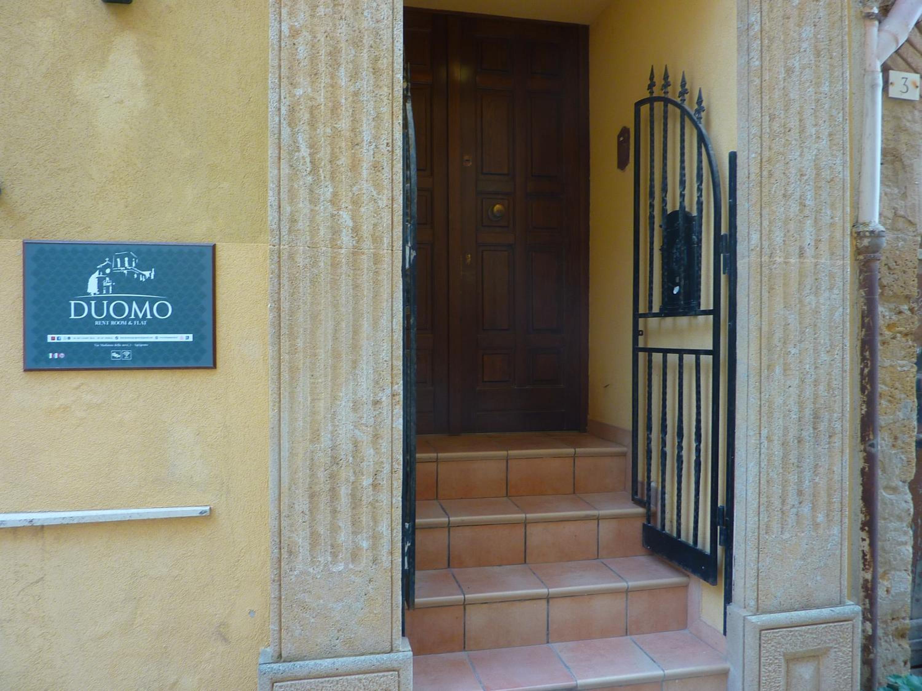 Duomo Rent Room & Flat