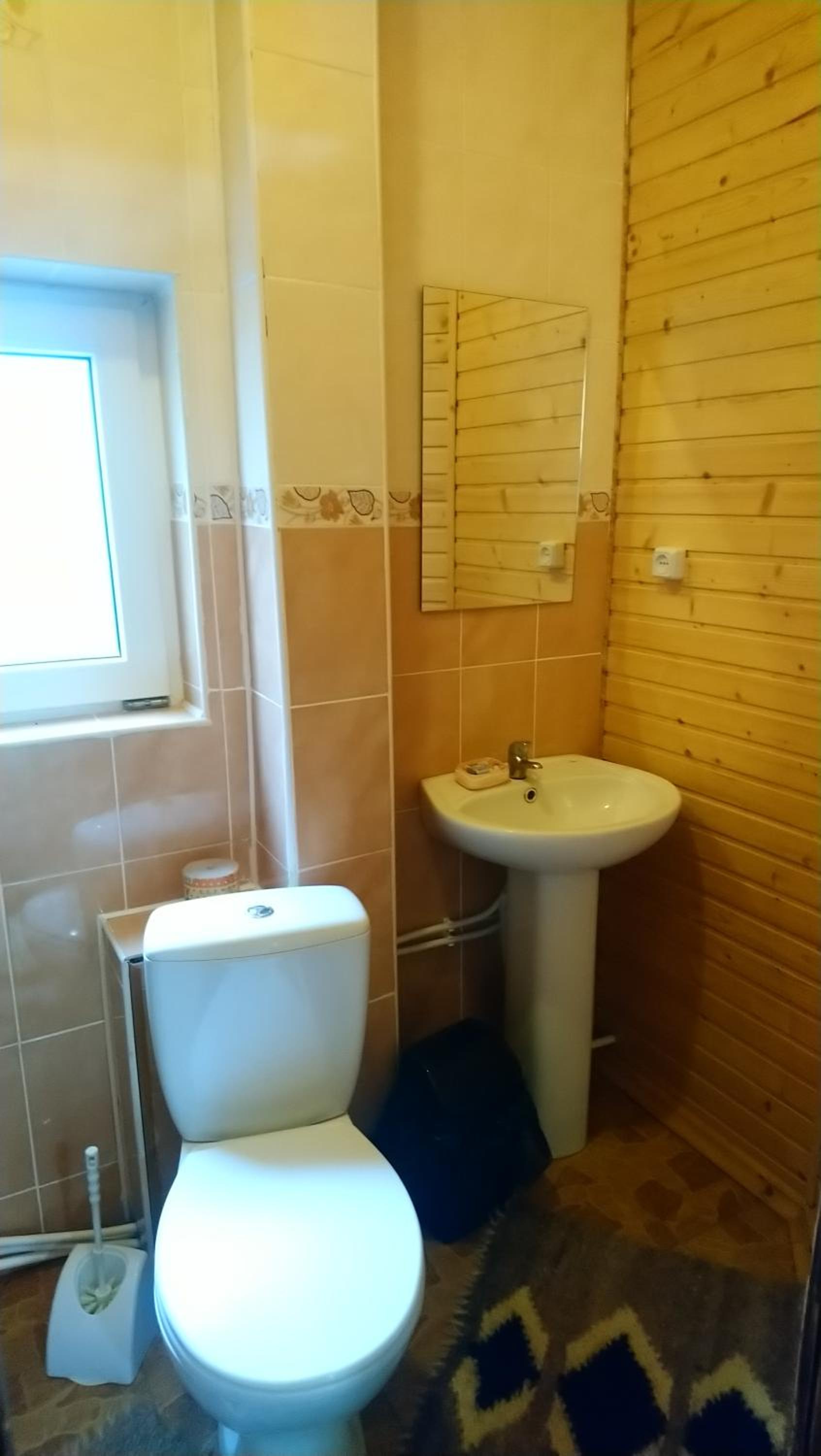 Photo 8