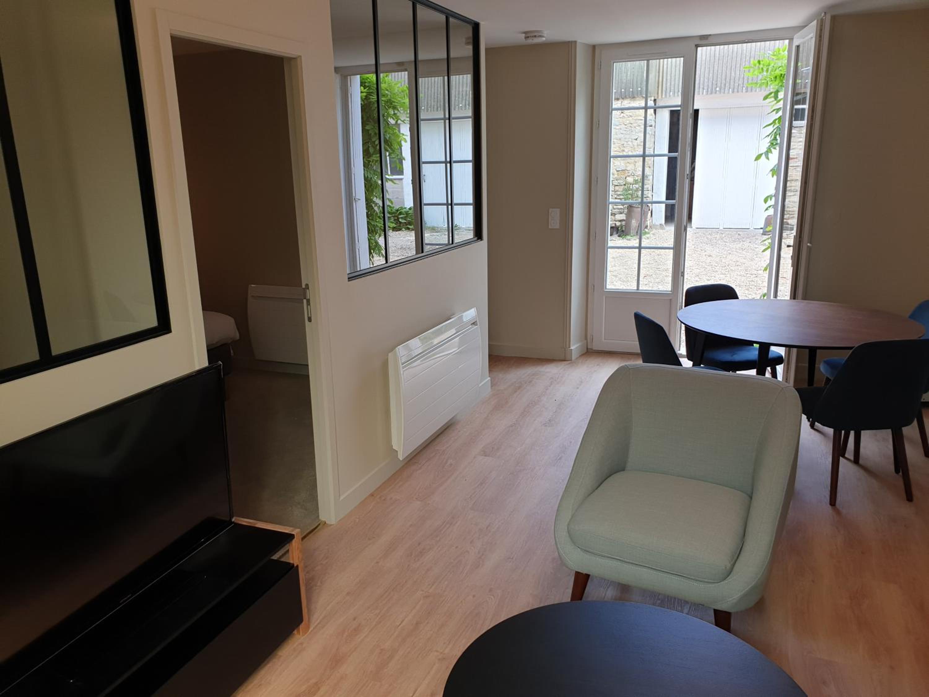 Au Loup Historic Apartments, photo 40