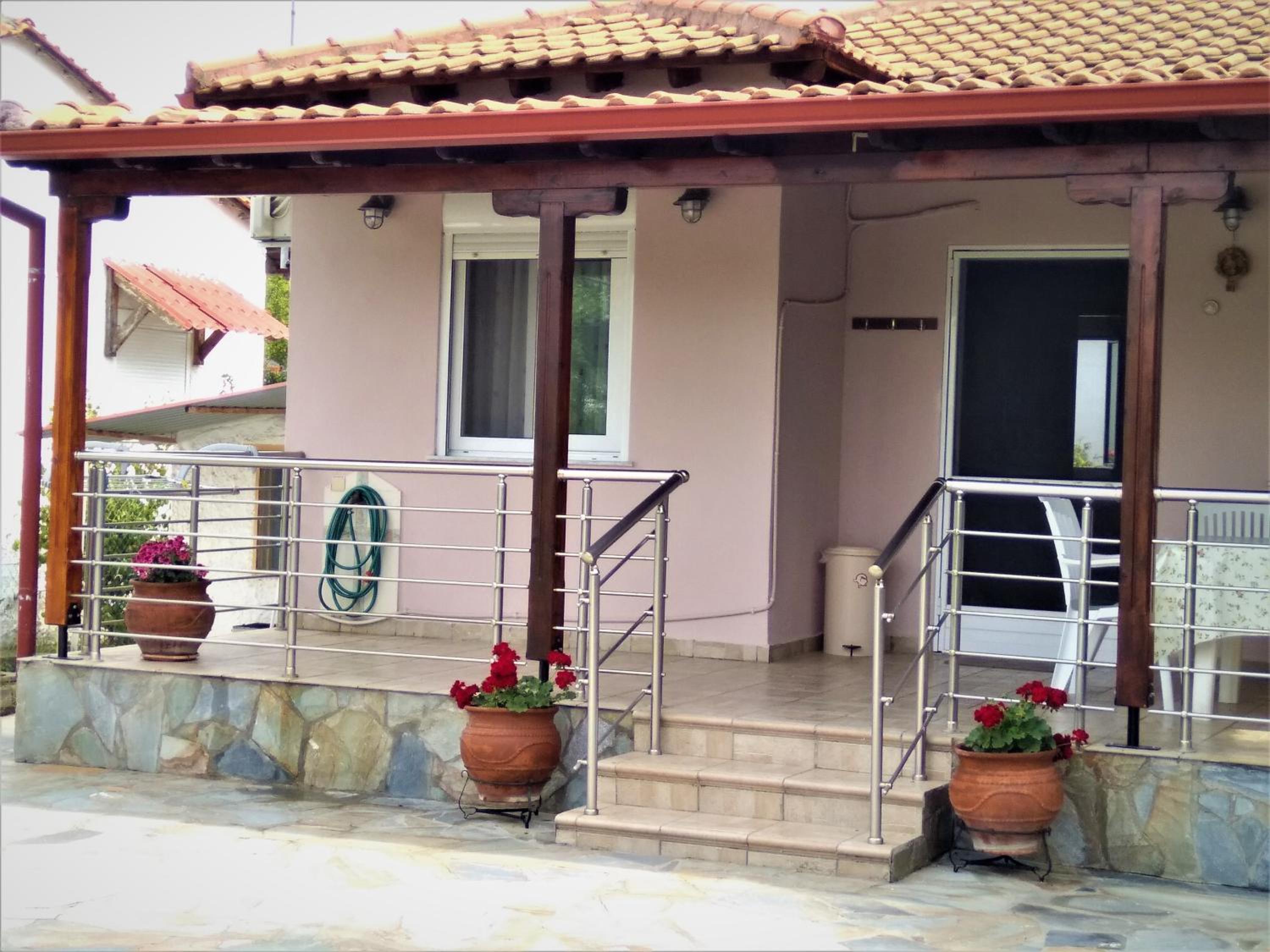 Melinas House view 2