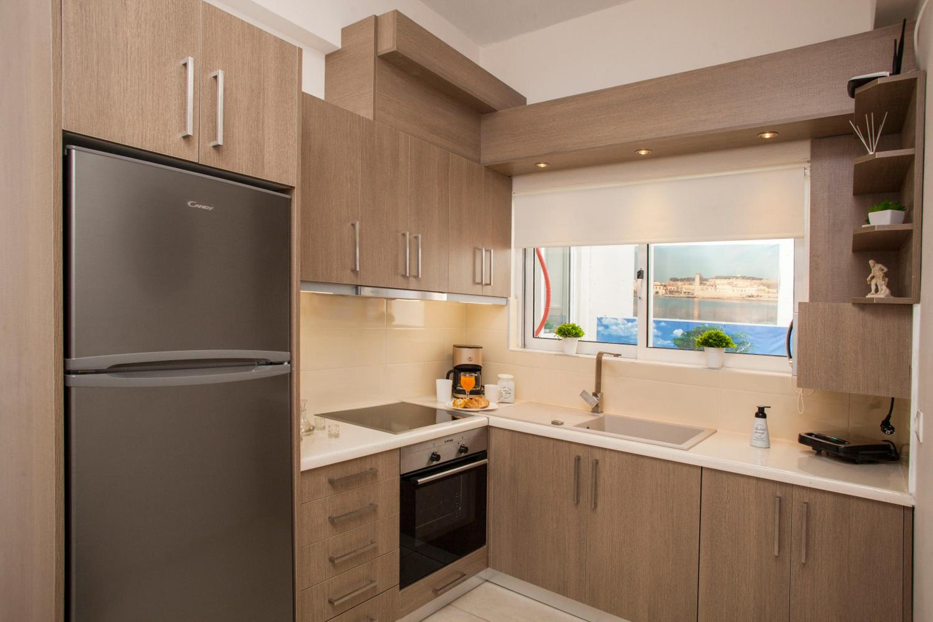 Diogenis Deluxe Apartment