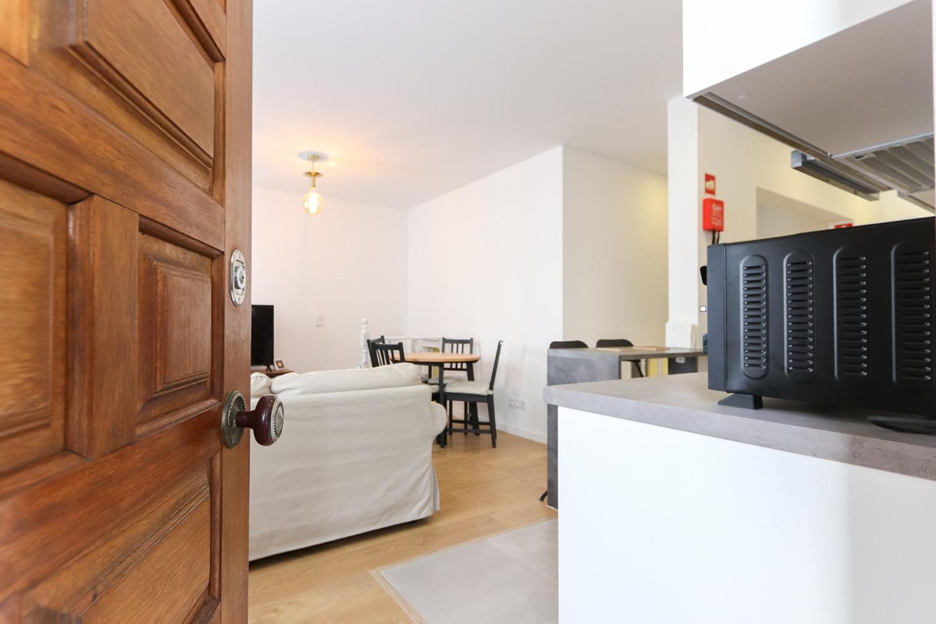 Wal Apartments- 3 bedrooms with parking space view 3