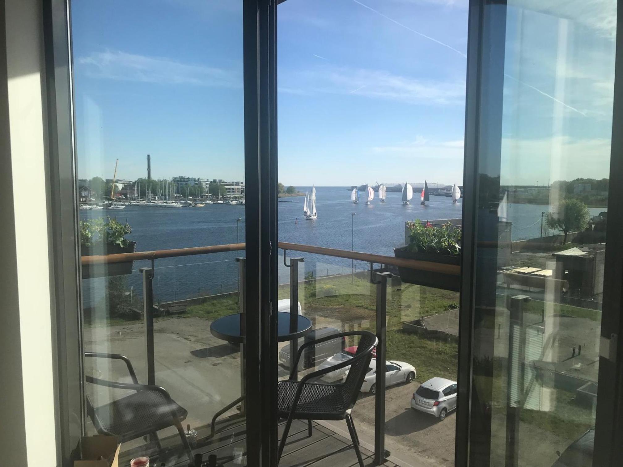 Apartment24 Yacht Club View