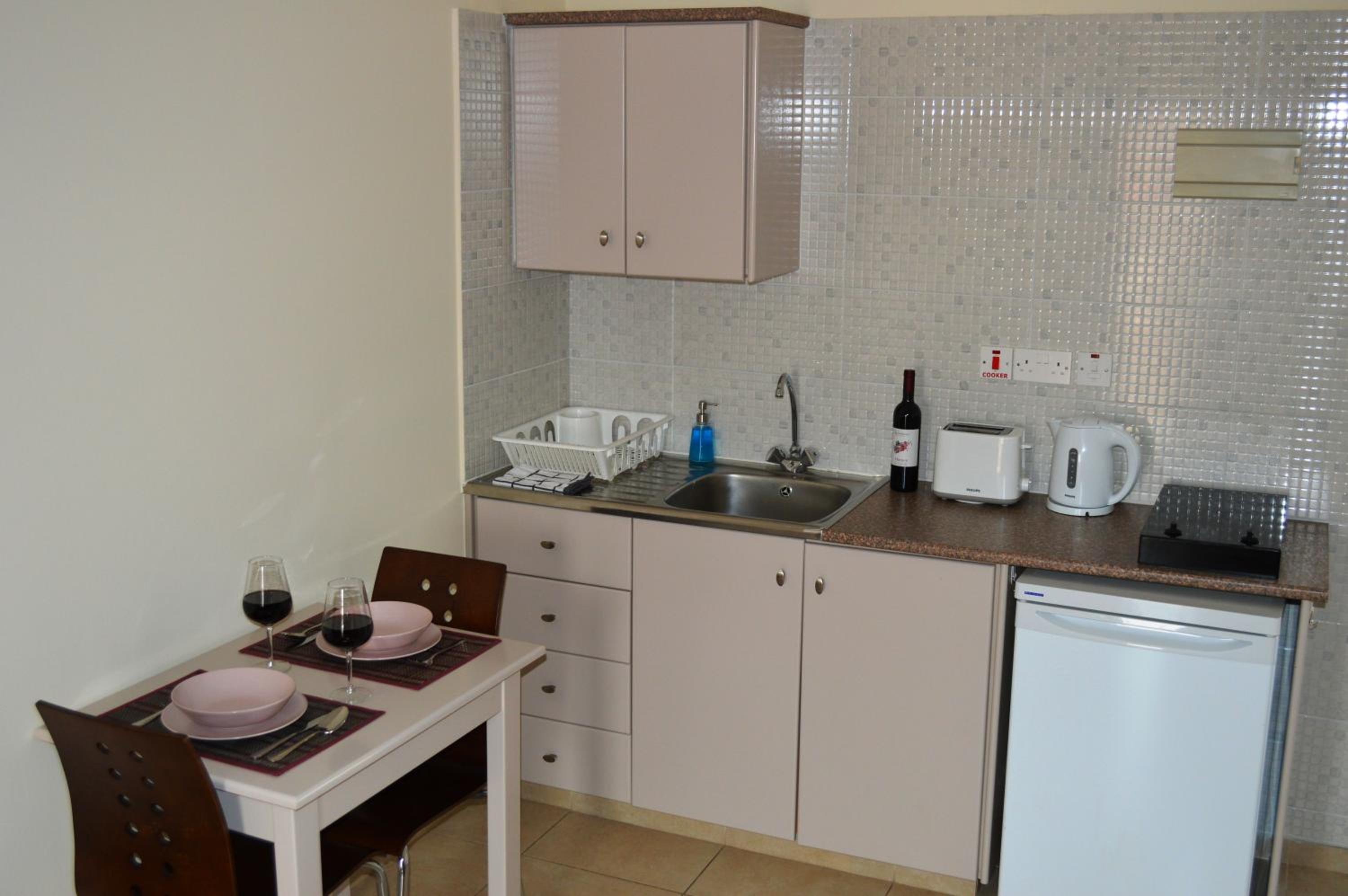 Millie's Apartments