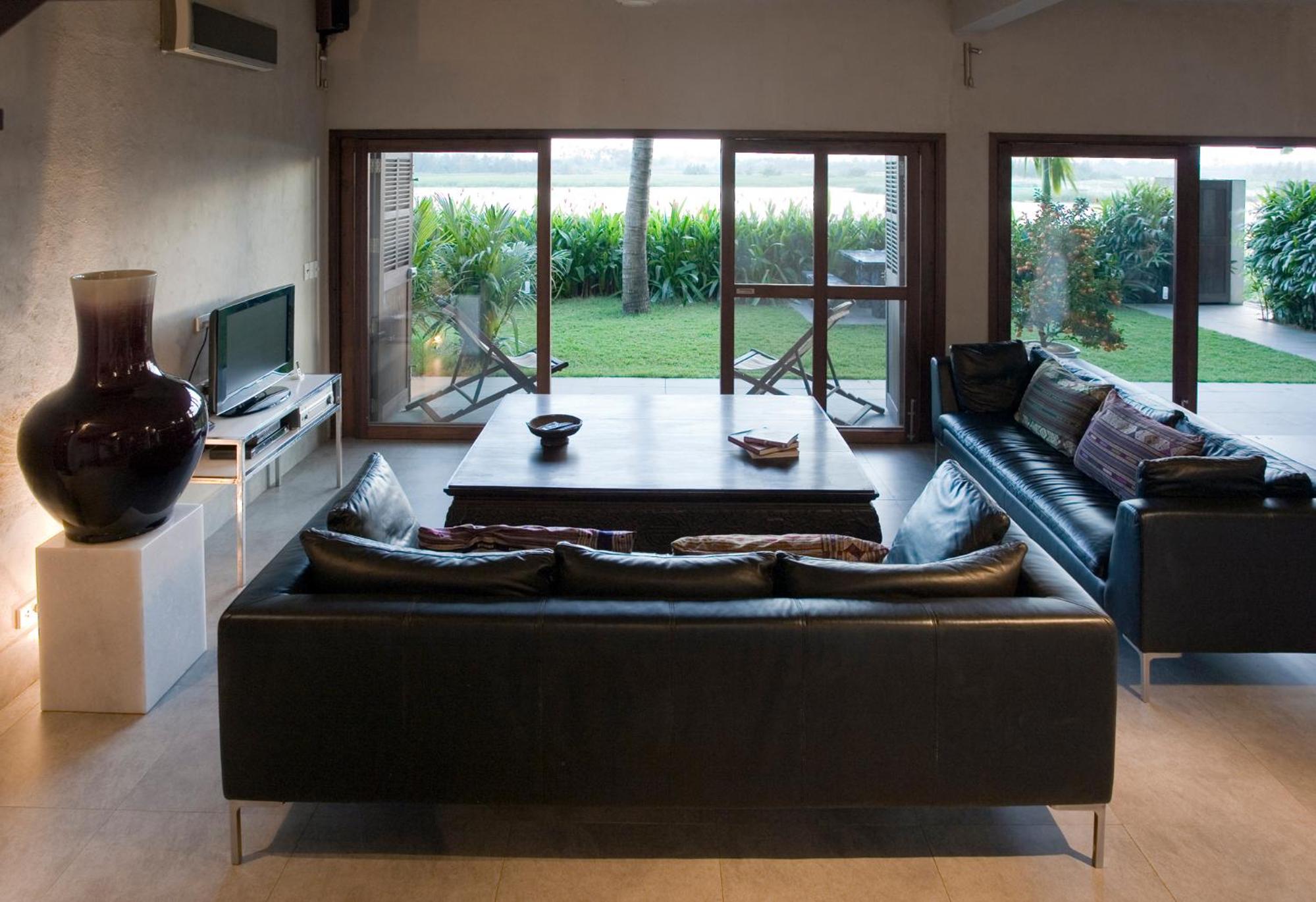 THE VILLA @ RED BRIDGE view 3