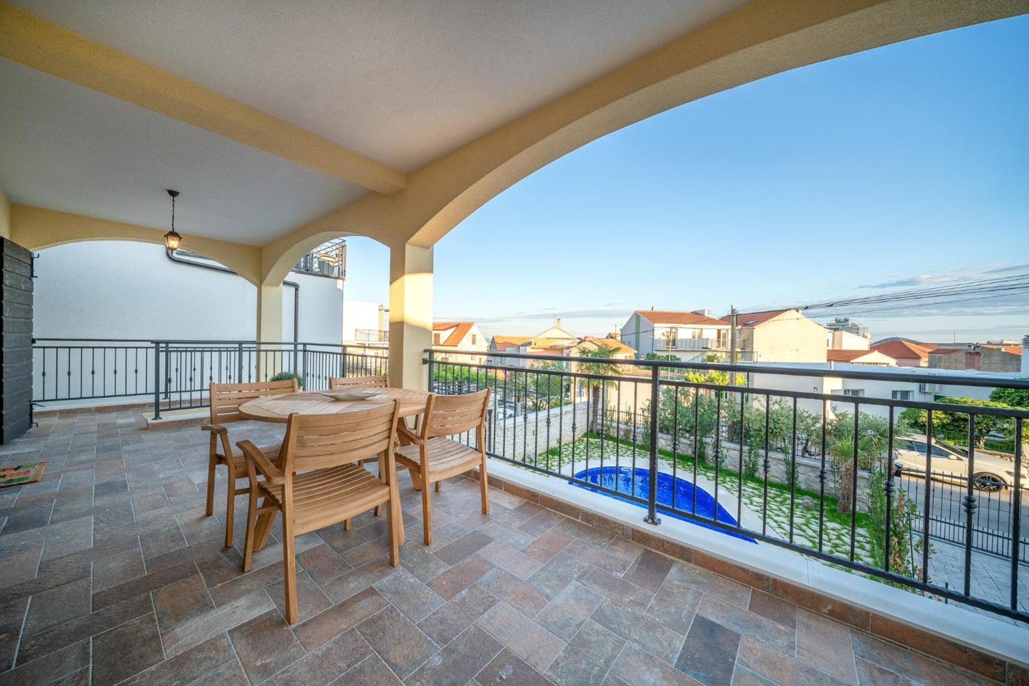 Nomad Luxury Villa view 3