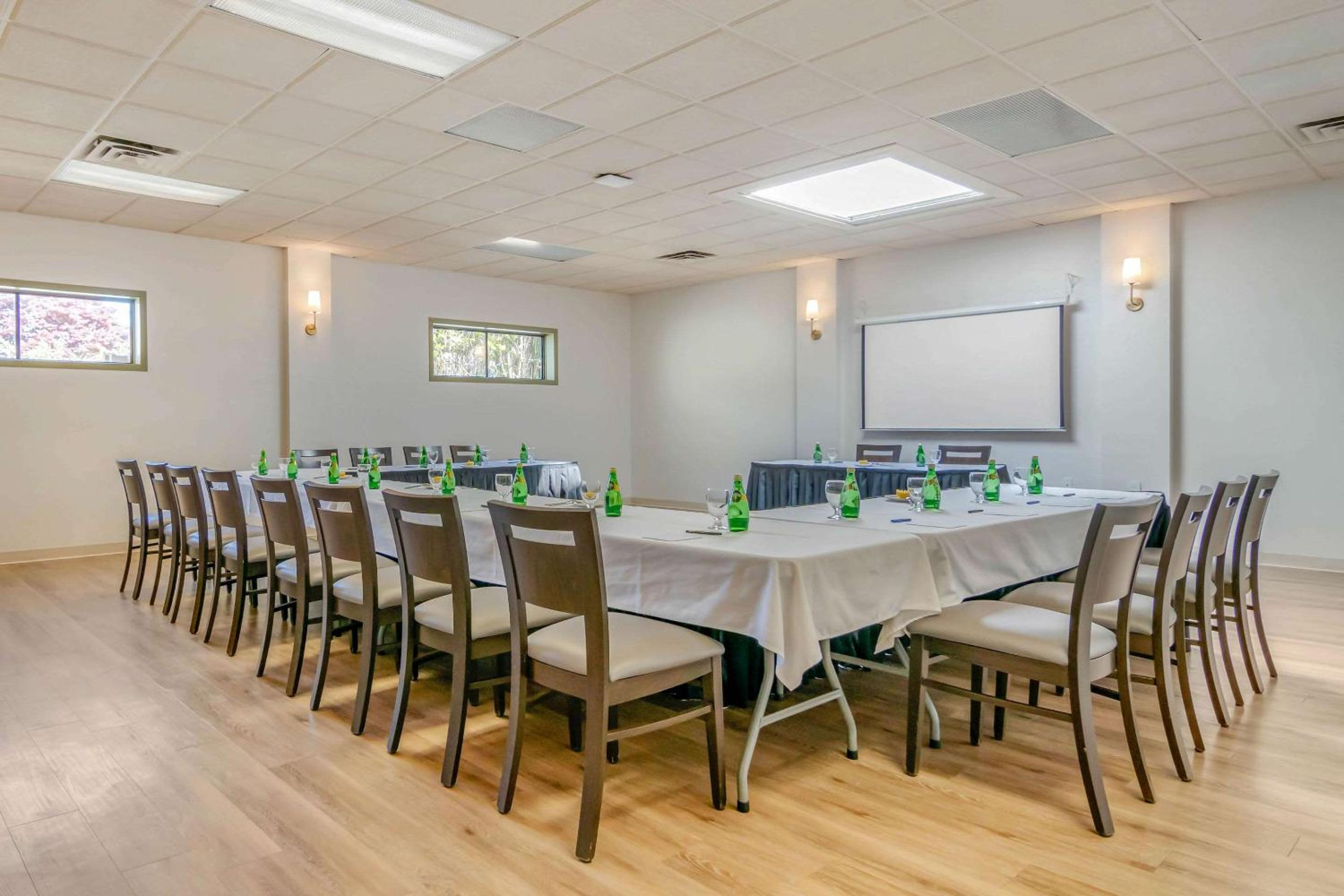 Parksville Vacations - Bayside Resort, Ascend Hotel Collection - Property Image 2
