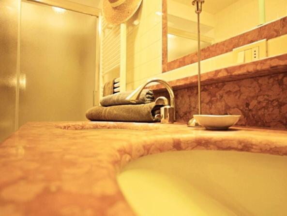 Ca' Cortigiane Suite by Ca Cortigiane