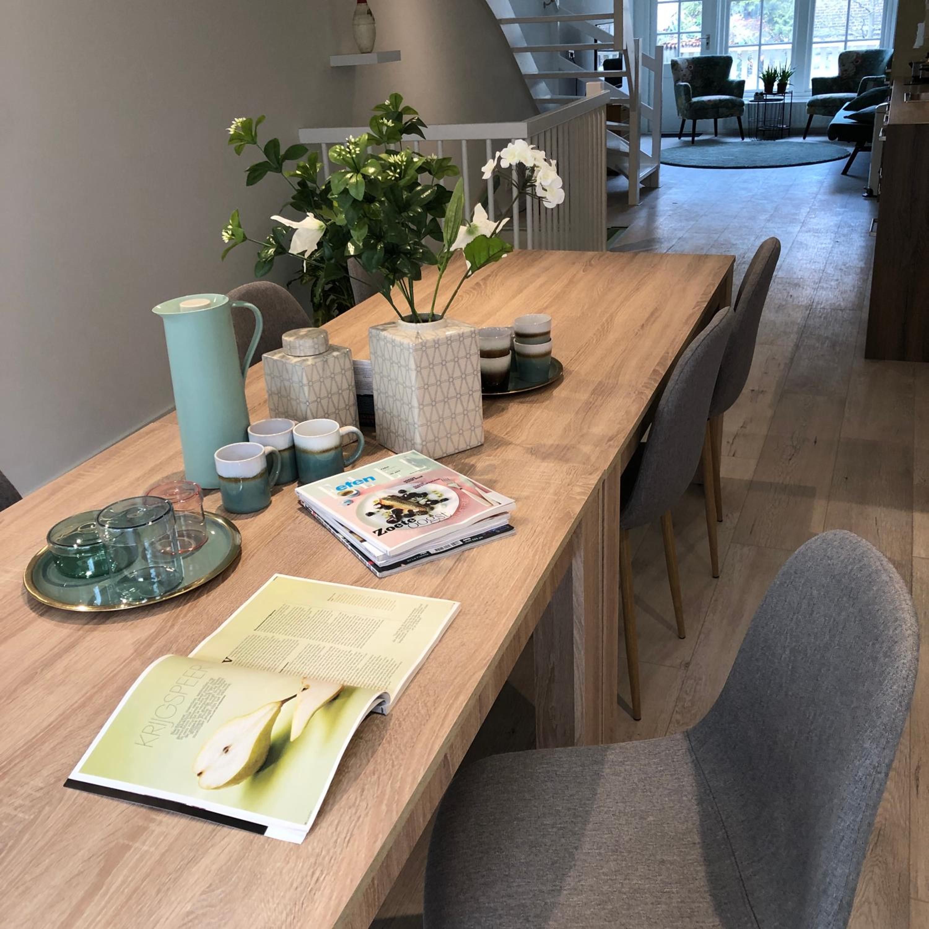 LUXE TOPLOCATIE! Monument hartje centrum Dordrecht, 2 badkamers, 2 keukens, tuintje (10 personen) view 4