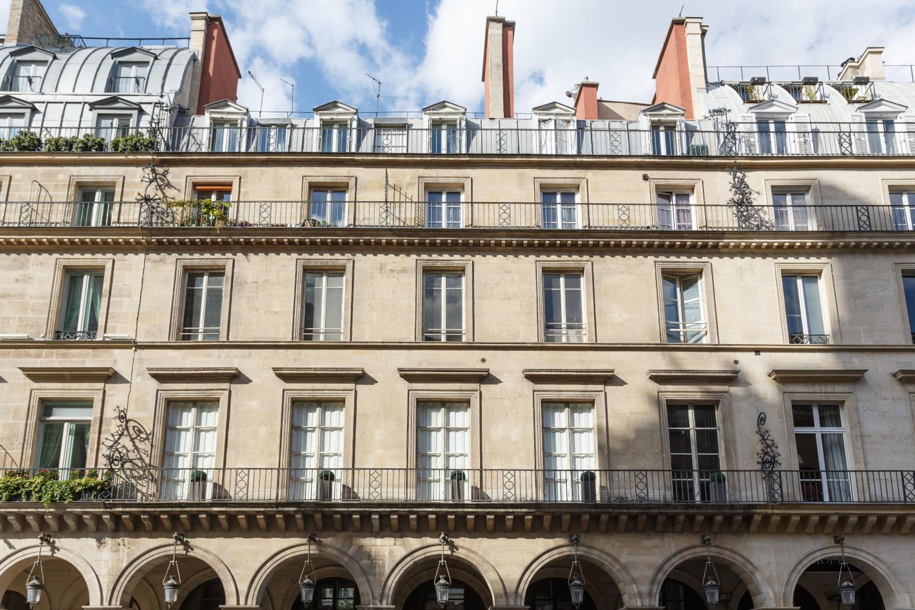Habitat Parisien - Louvre Rivoli