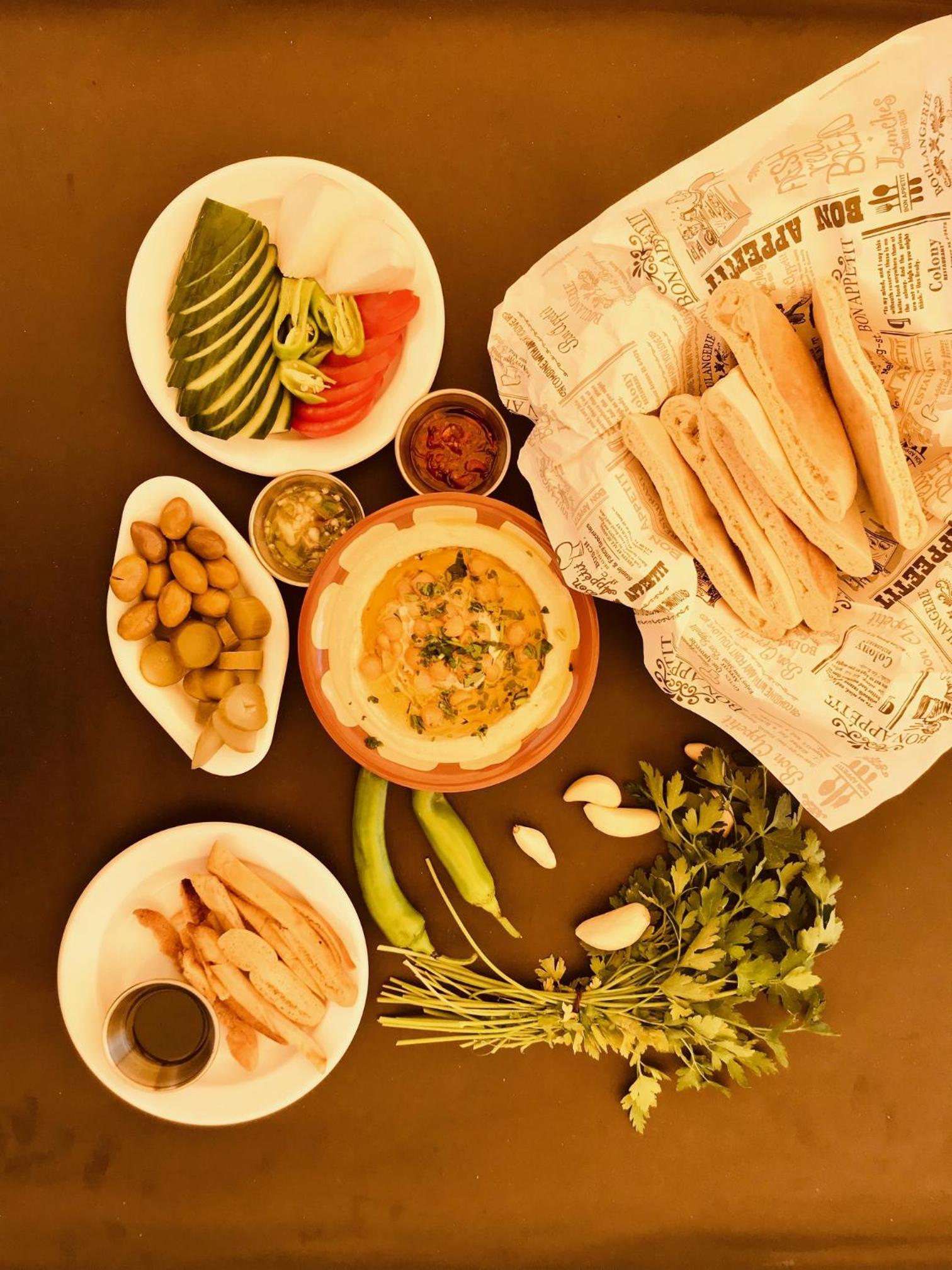 Al Yakhour Hostel