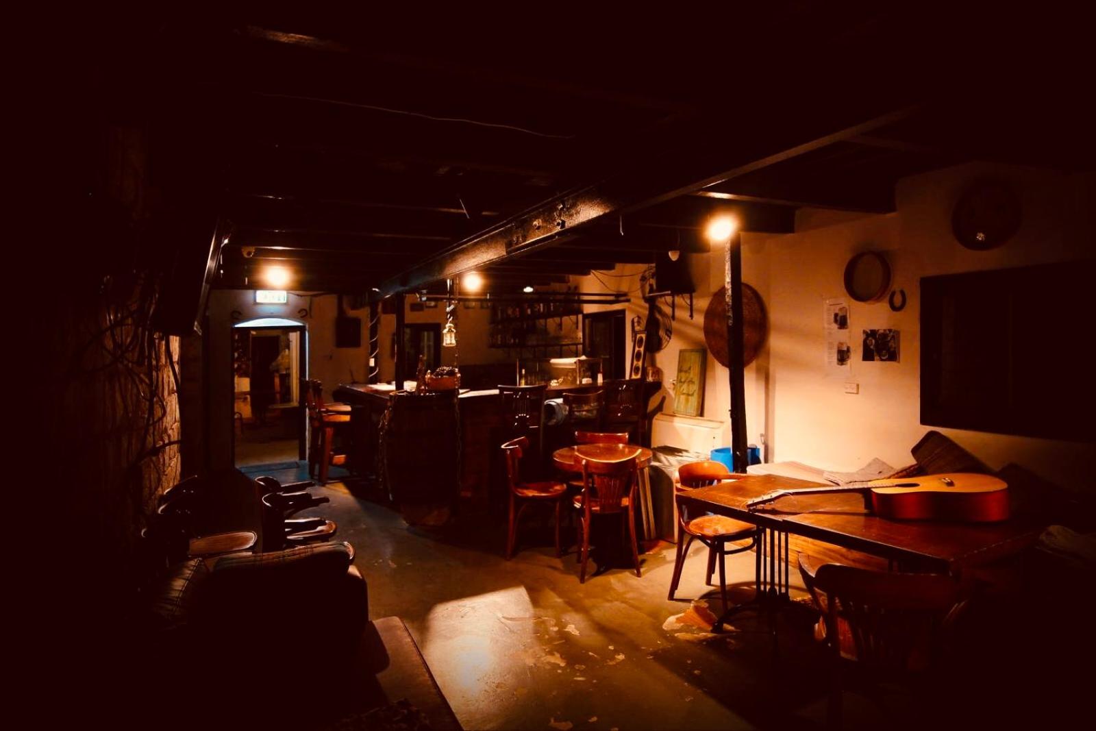 Al Yakhour Hostel