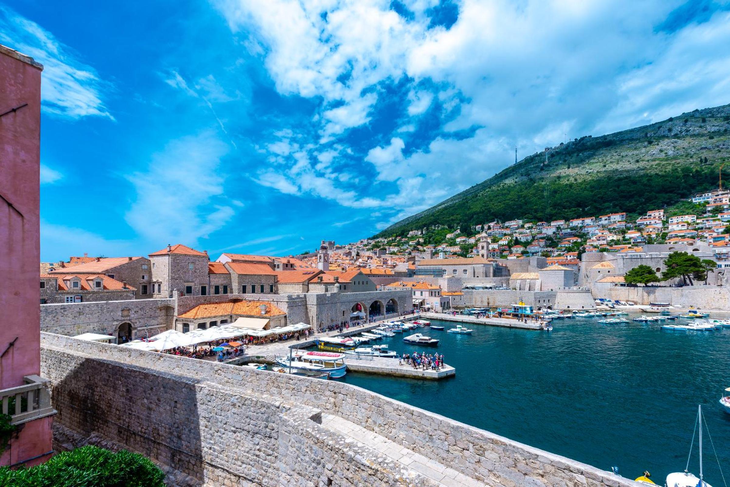 BRAND NEW apartment with Old Port view- Mala Vrata