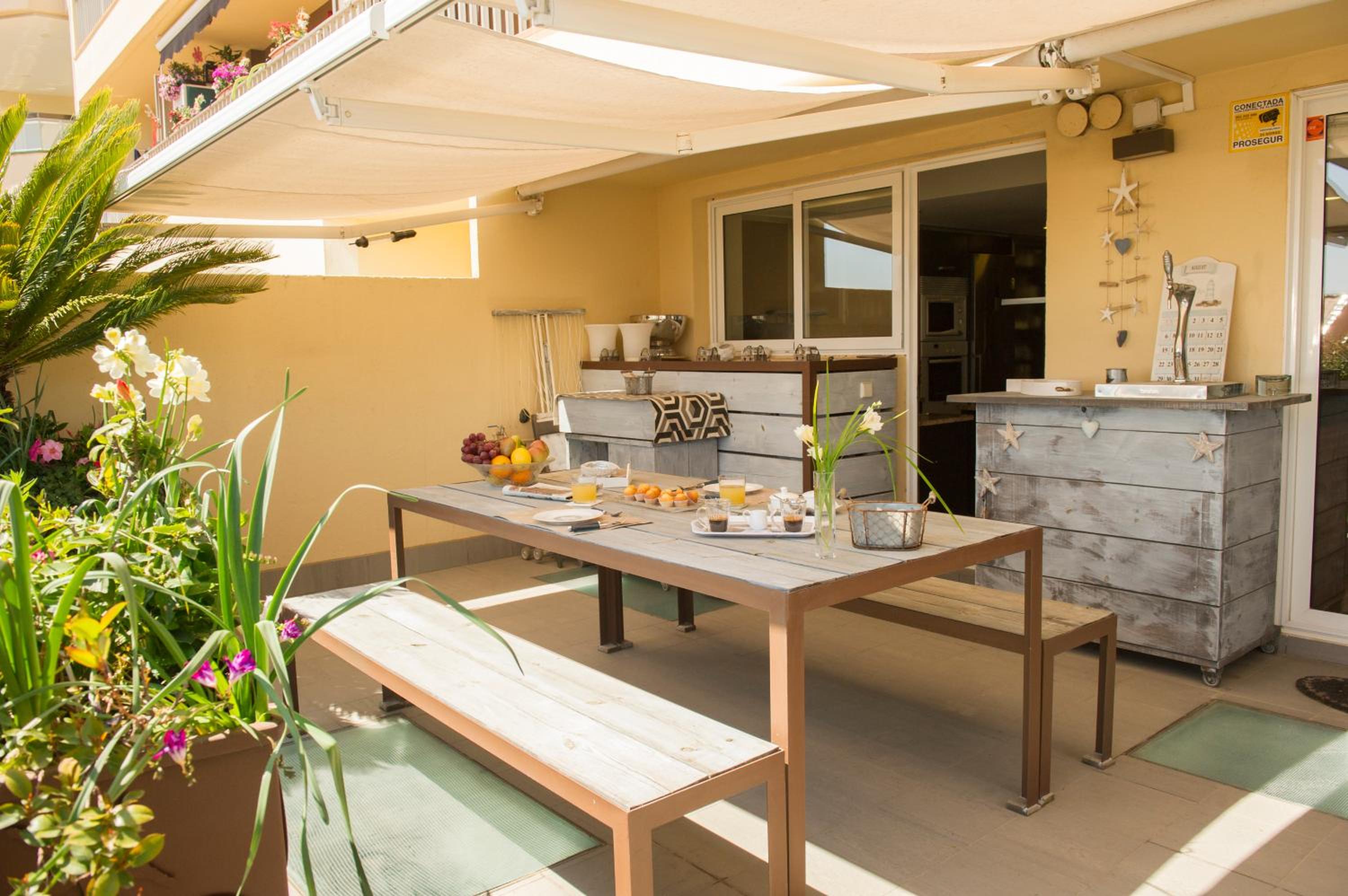LLOGUER30 Vip's Loft, un encanto frente al mar view 4