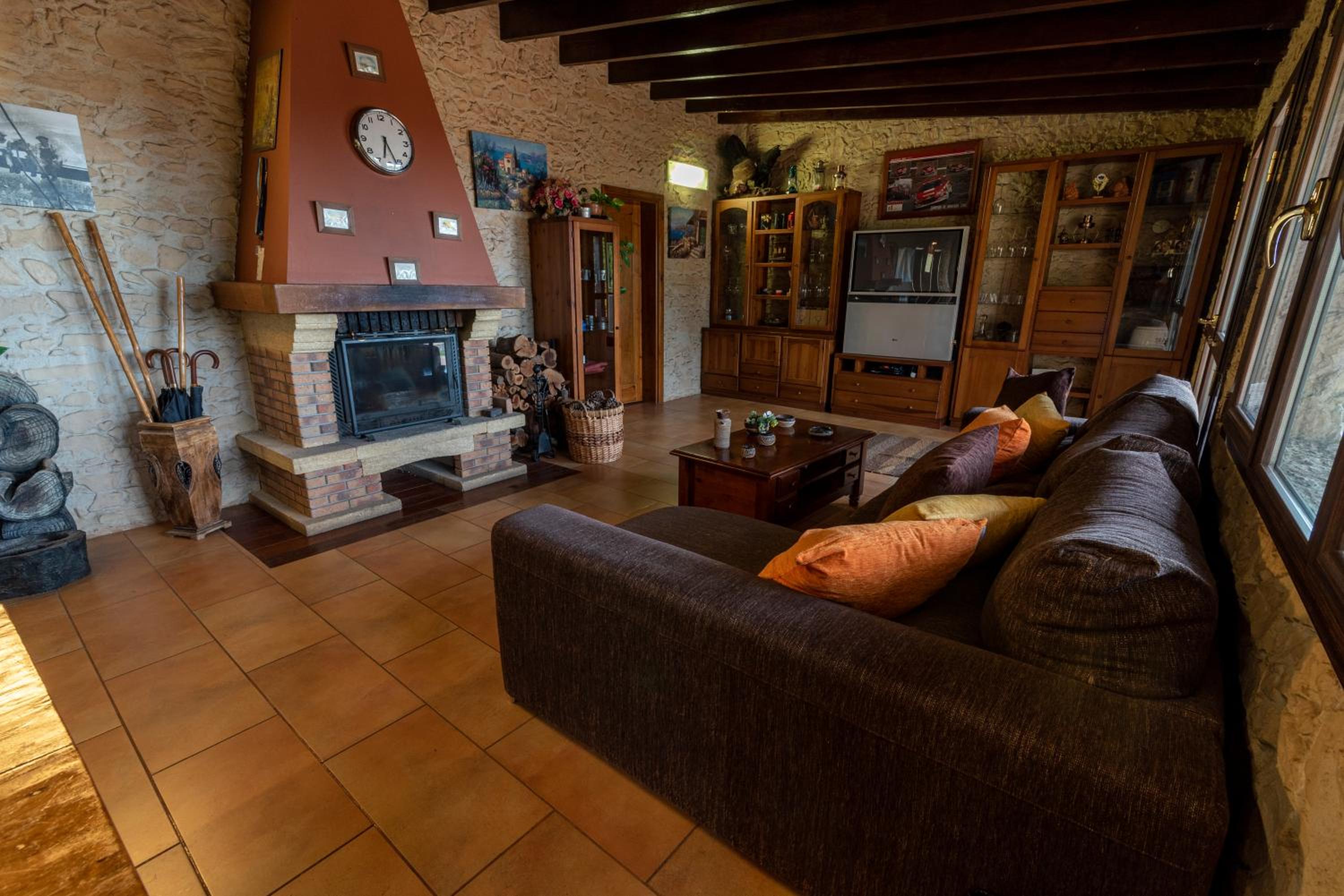 Roque nublo rural houses I view 3
