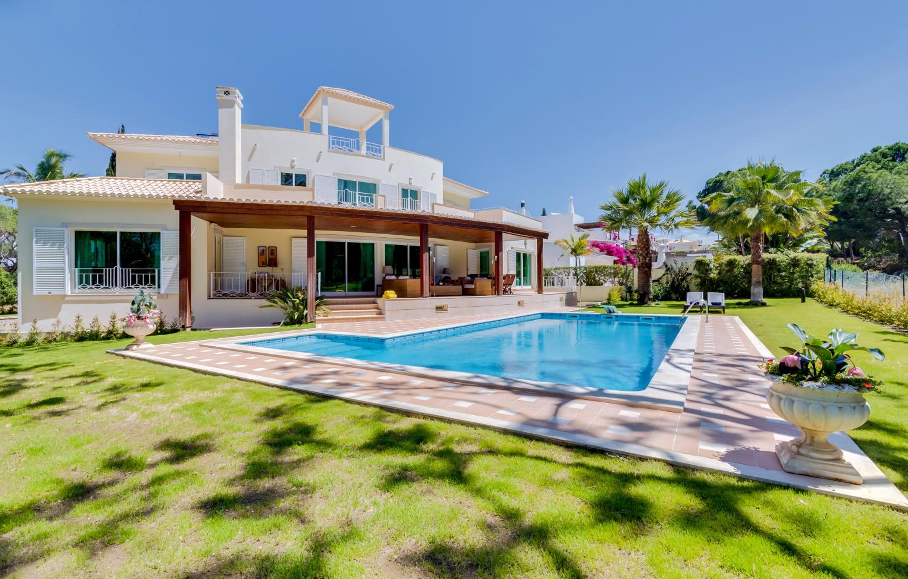 OnJ Vilamoura view 3